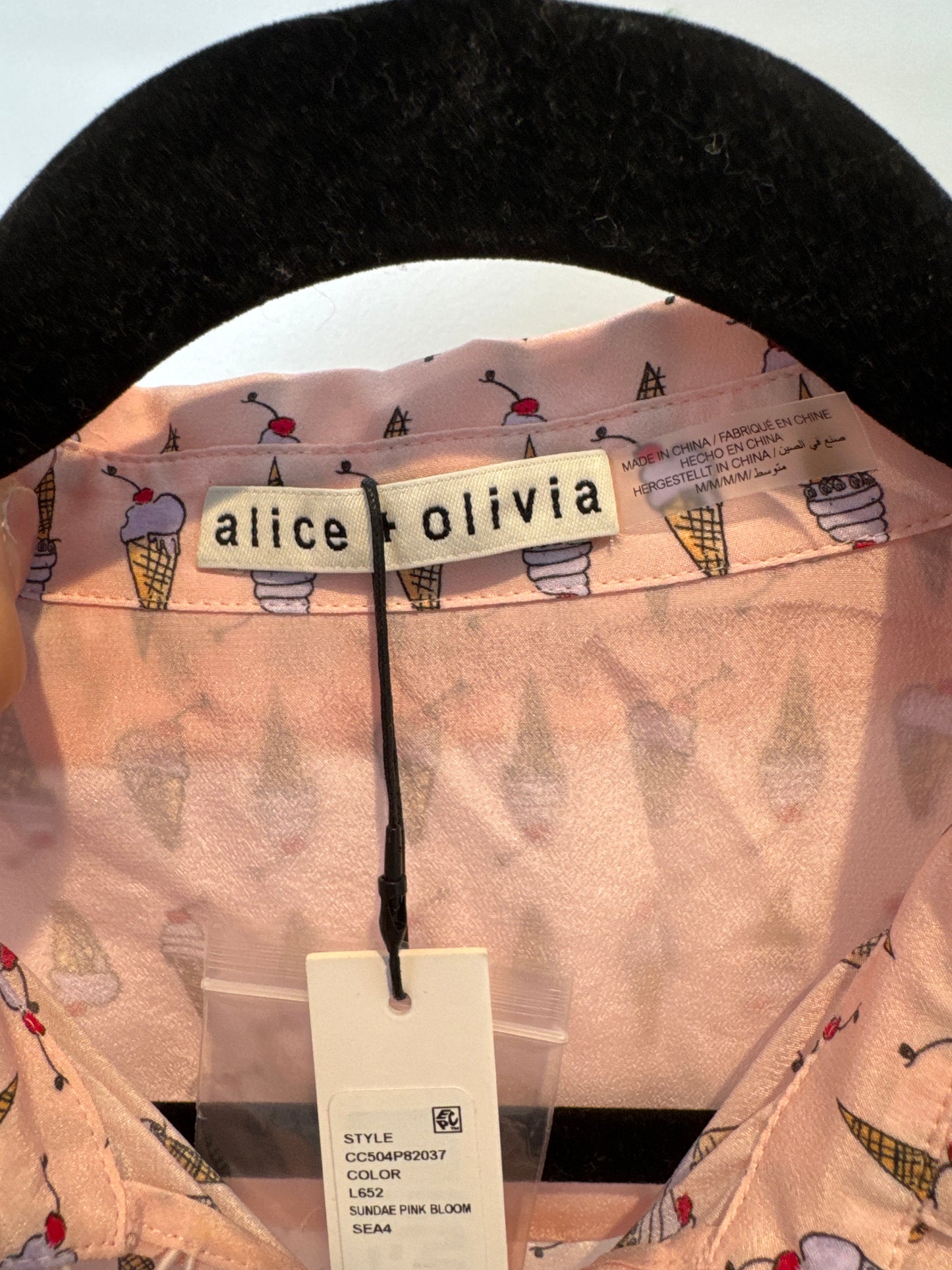 Alice and Olivia Martel Silk Blouse in Sundae Pink Bloom size M
