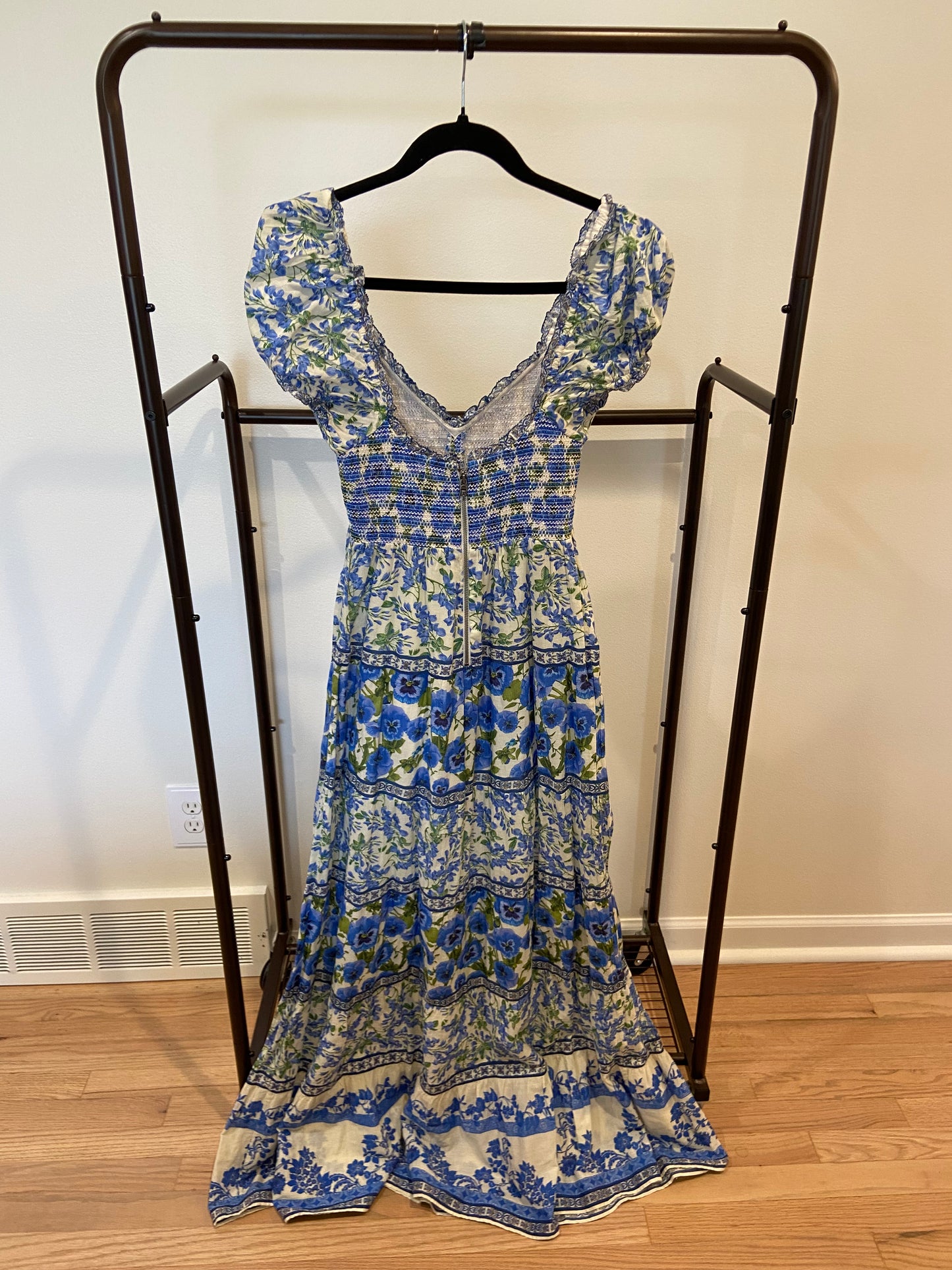 Alice and Olivia Rosalyn Puff Sleeve Maxi Dress size 0