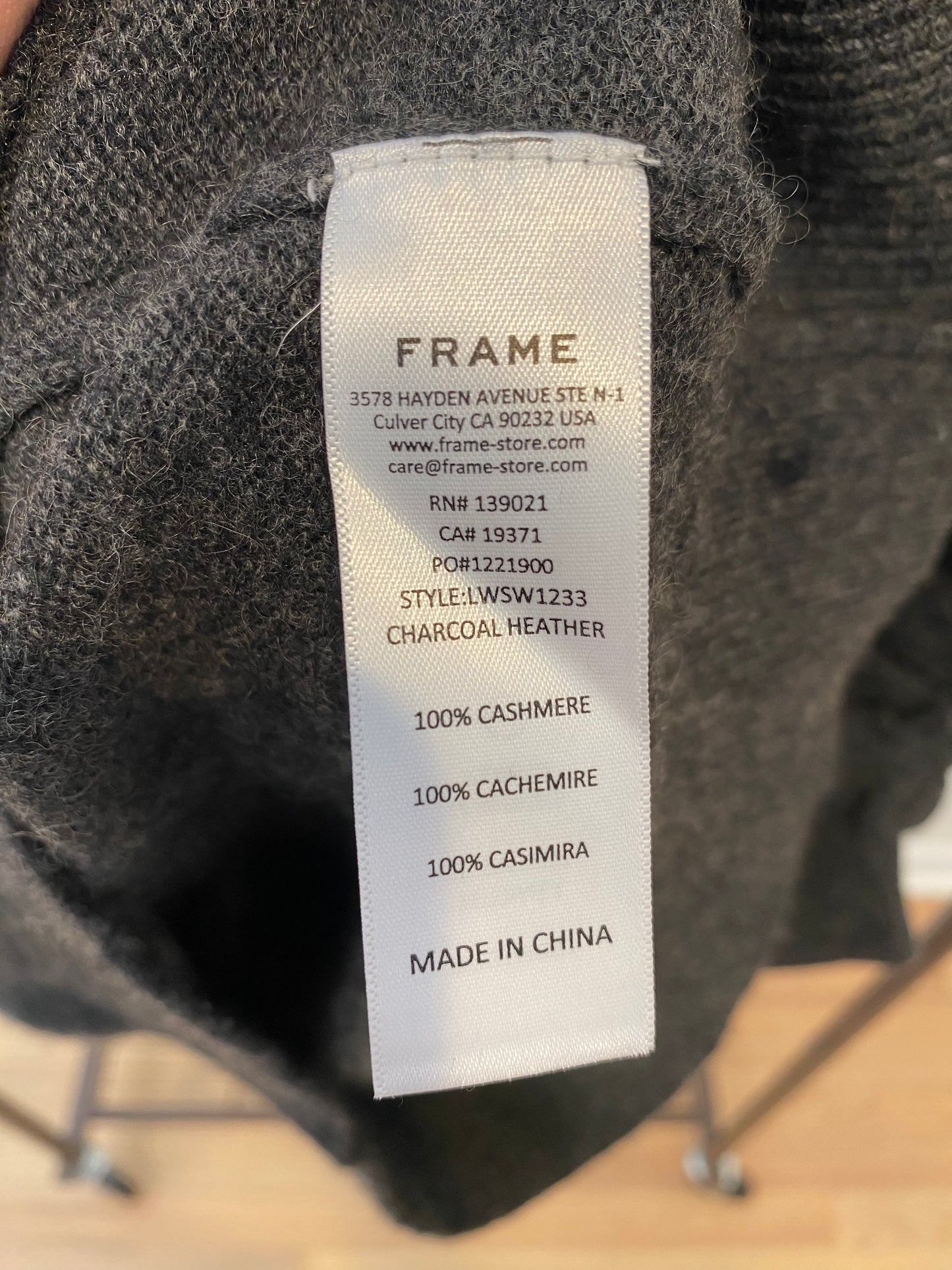 Frame Ruched Sleeve Cashmere Sweater Top size S