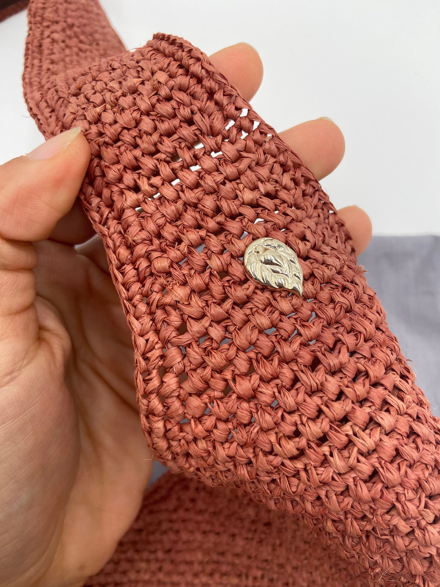 Helen Kaminski Carillo Woven Raffia Sac Bucket Bag in Burgundy