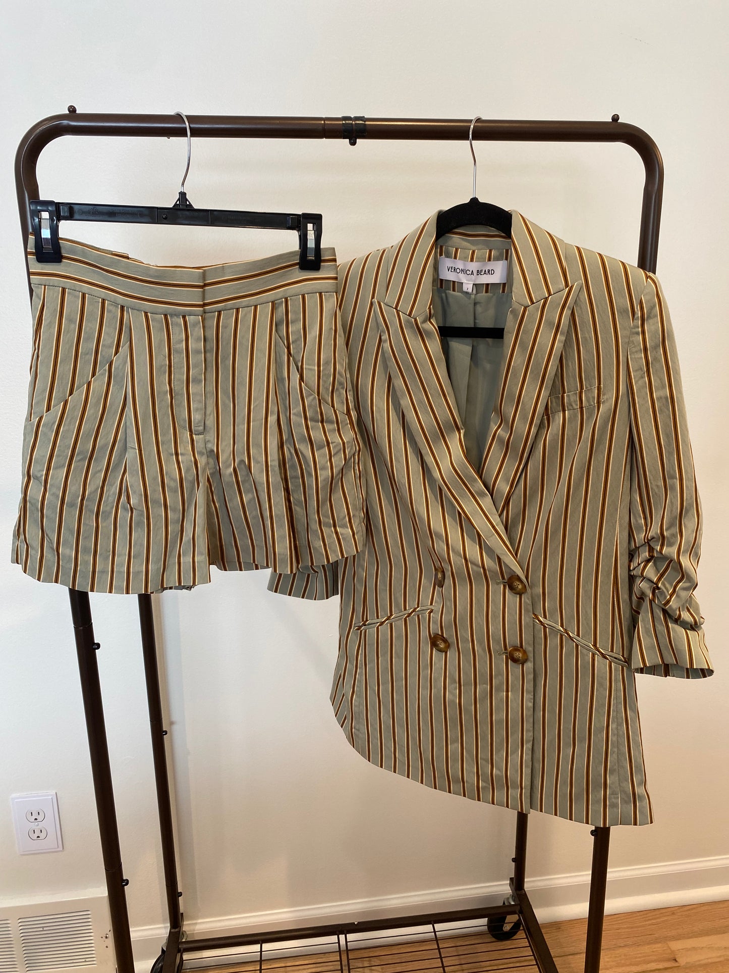 Veronica Beard Kiernan Jacket and Elbe Shorts size 2