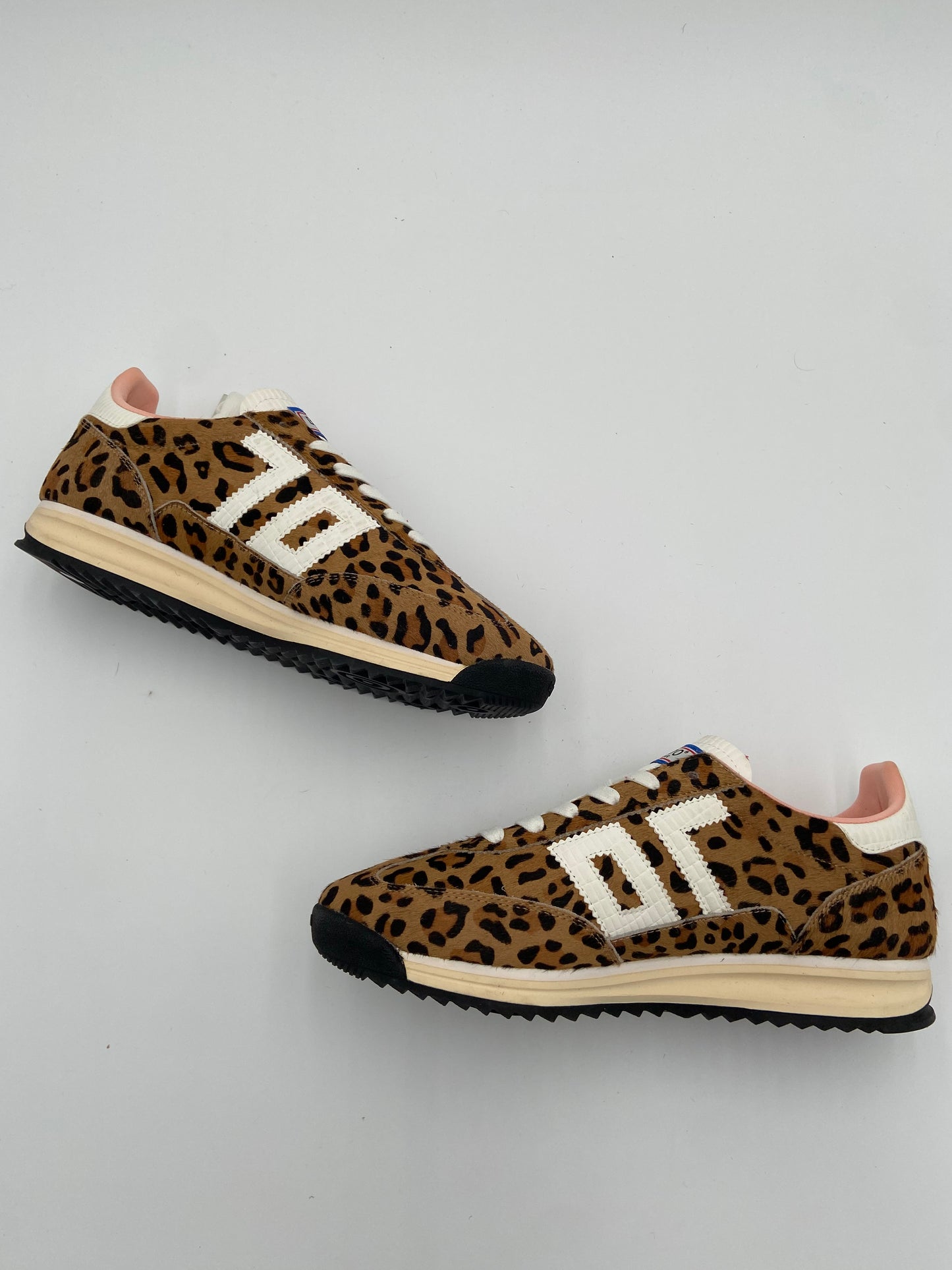 Back70 Barkley Jogger in Leopard Camel White Sneakers size 39