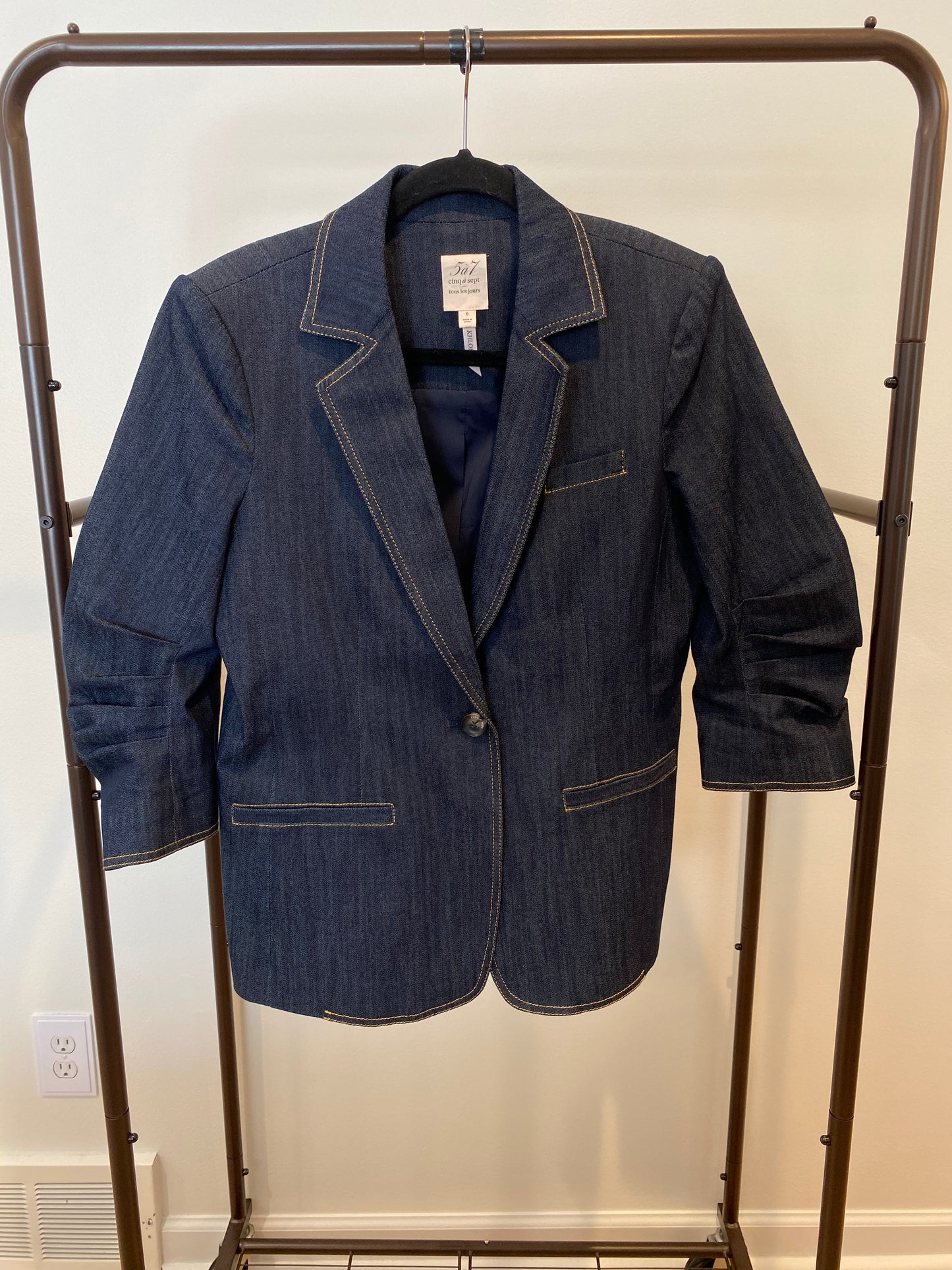 Cinq a Sept Khloe Blazer and Dorothea Jeans size 6