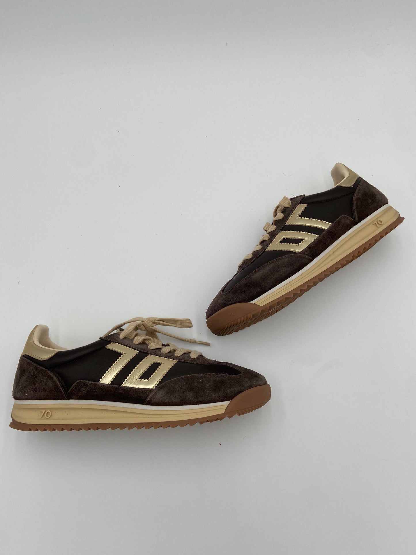 Back70 Jogger N in Coffee Gold Sneakers size 39