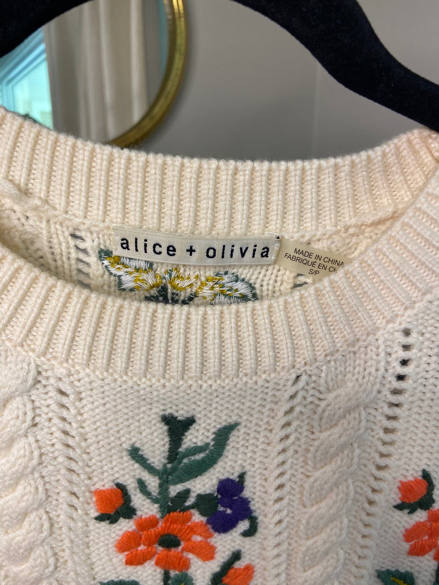 Alice and Olivia Daren Puff Sleeve Sweater size S