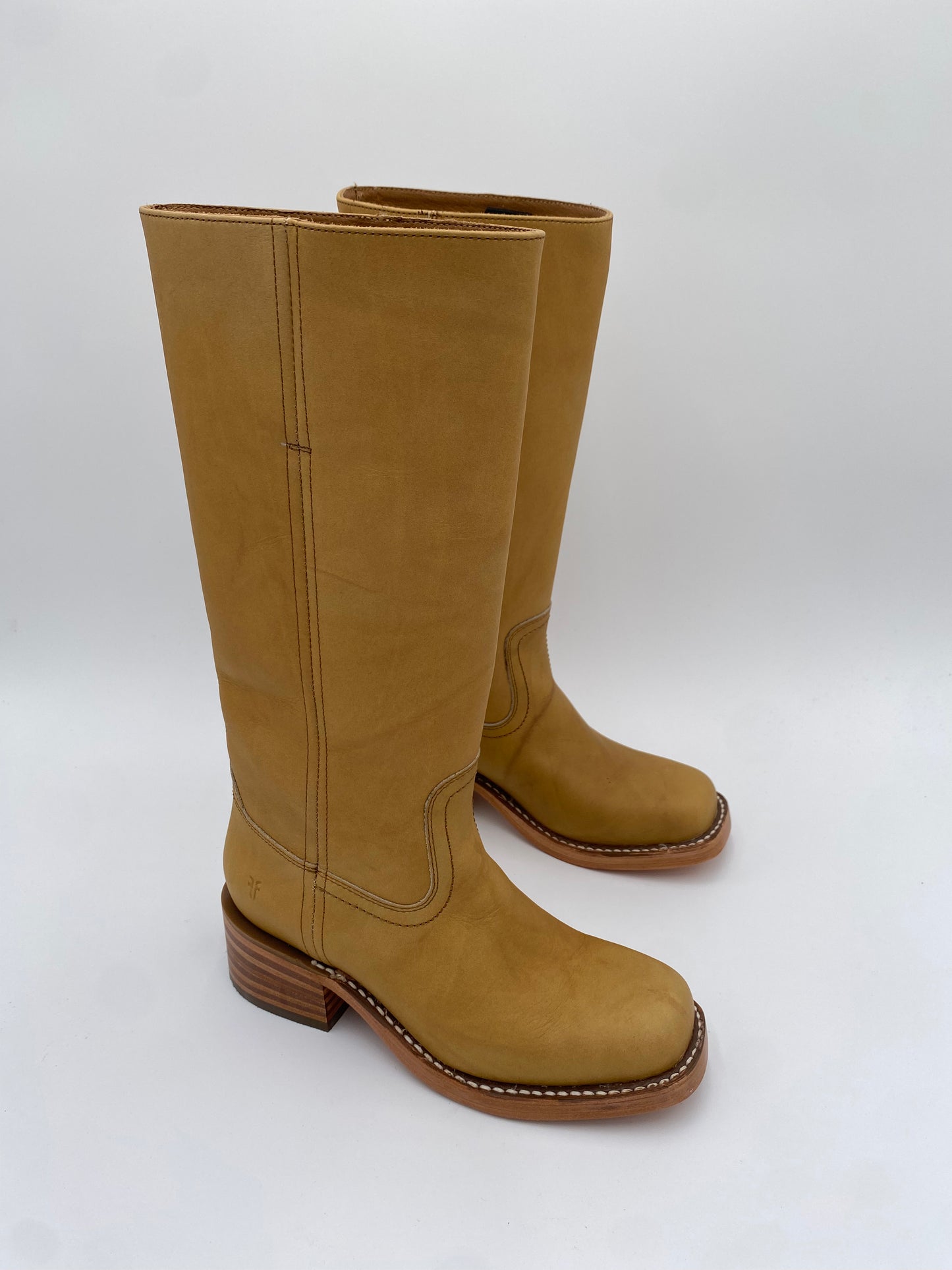 Frye Campus 14L Banana Boots size 7.5