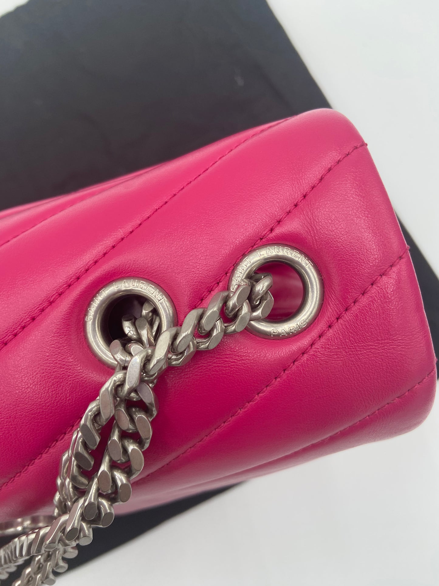 YSL Medium Loulou Calfskin Leather Shoulder Bag - Pink