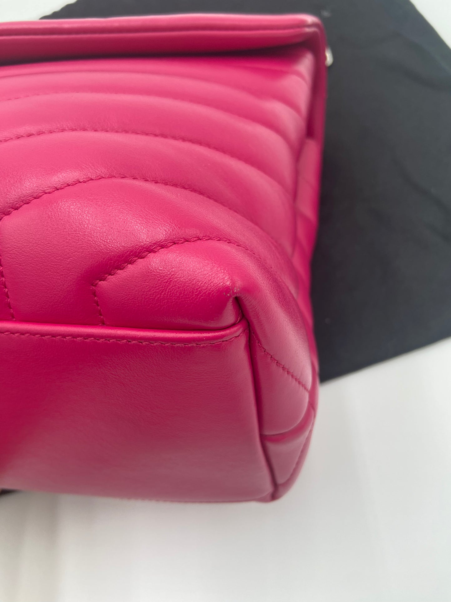 YSL Medium Loulou Calfskin Leather Shoulder Bag - Pink