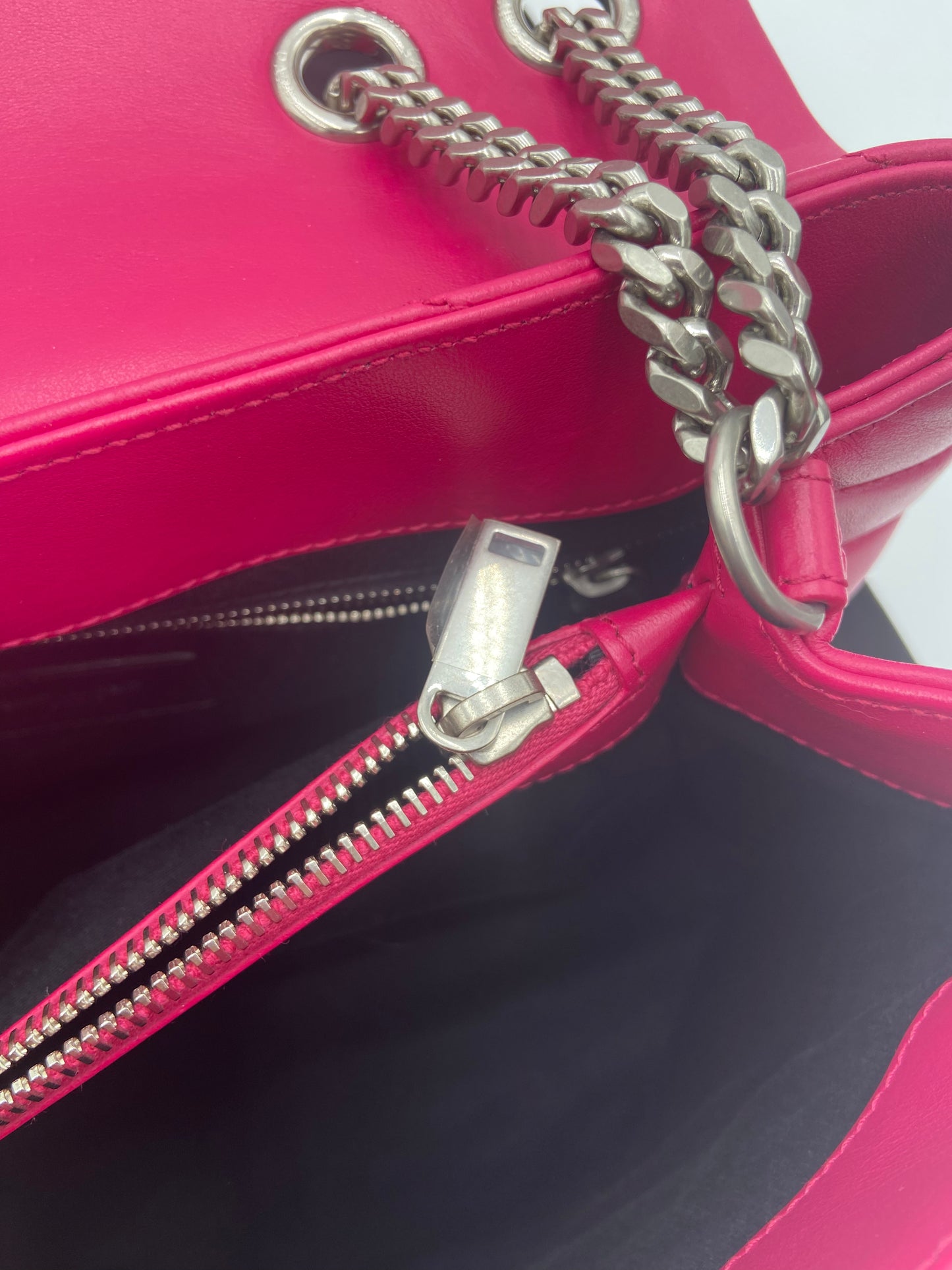 YSL Medium Loulou Calfskin Leather Shoulder Bag - Pink