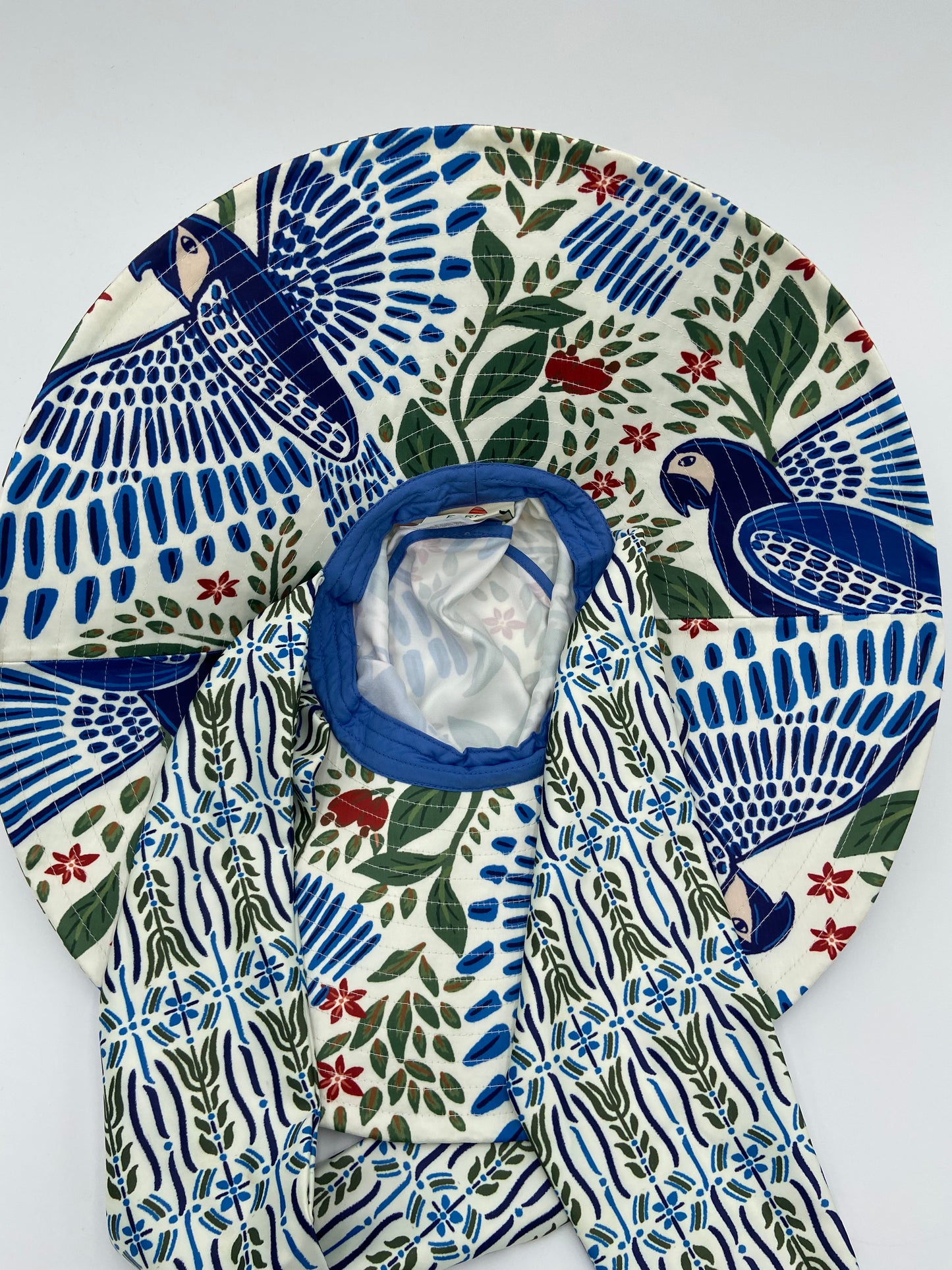 Farm Rio Macaw Birds Hat