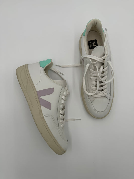 VEJA V12 Sneakers size 9/40