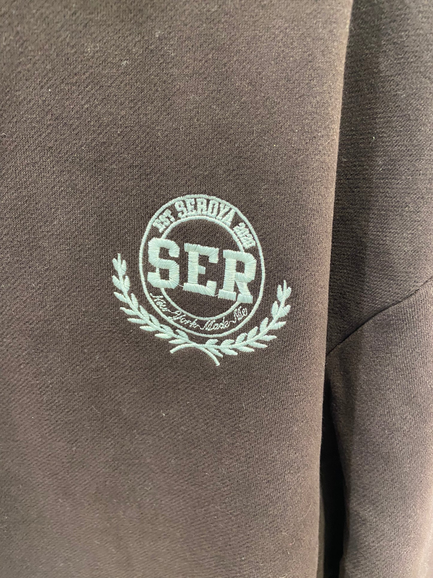 Seroya Asbury Sweatshirt size M