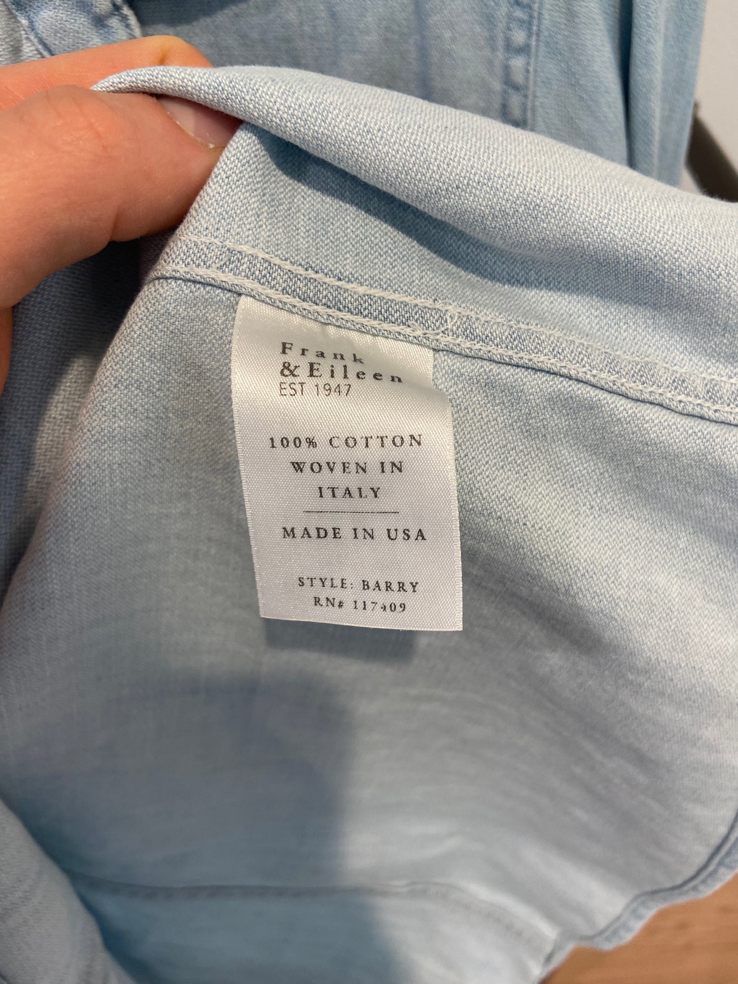 Frank & Eileen Barry Senim Button Up size XS