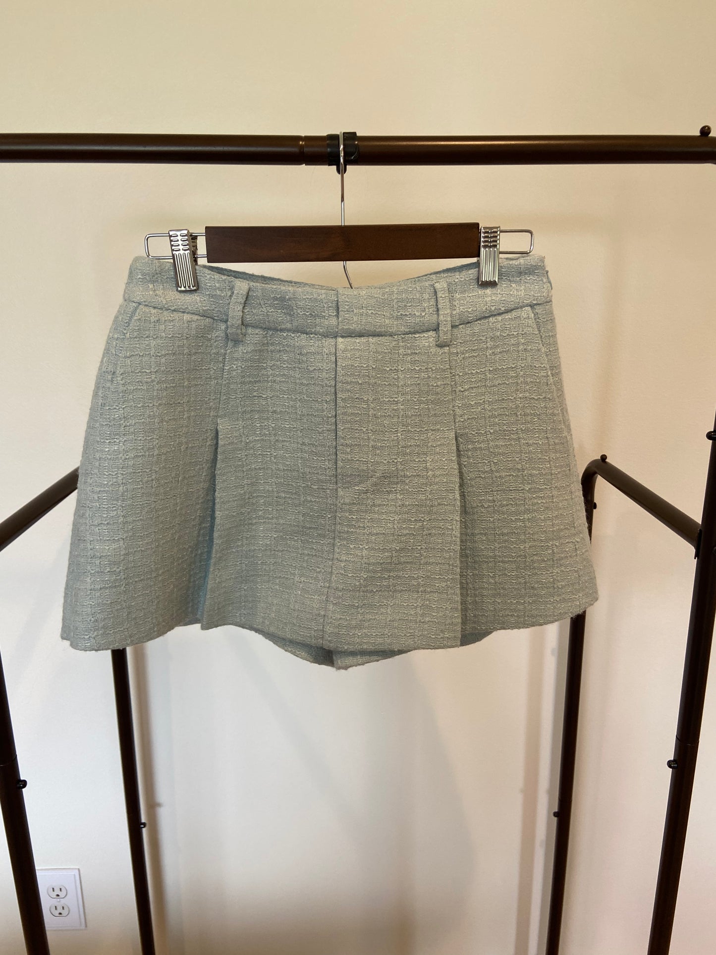ASTR Jhene Tweed Sleeveless Top with Pleated Tweed Skort Set size XS/S