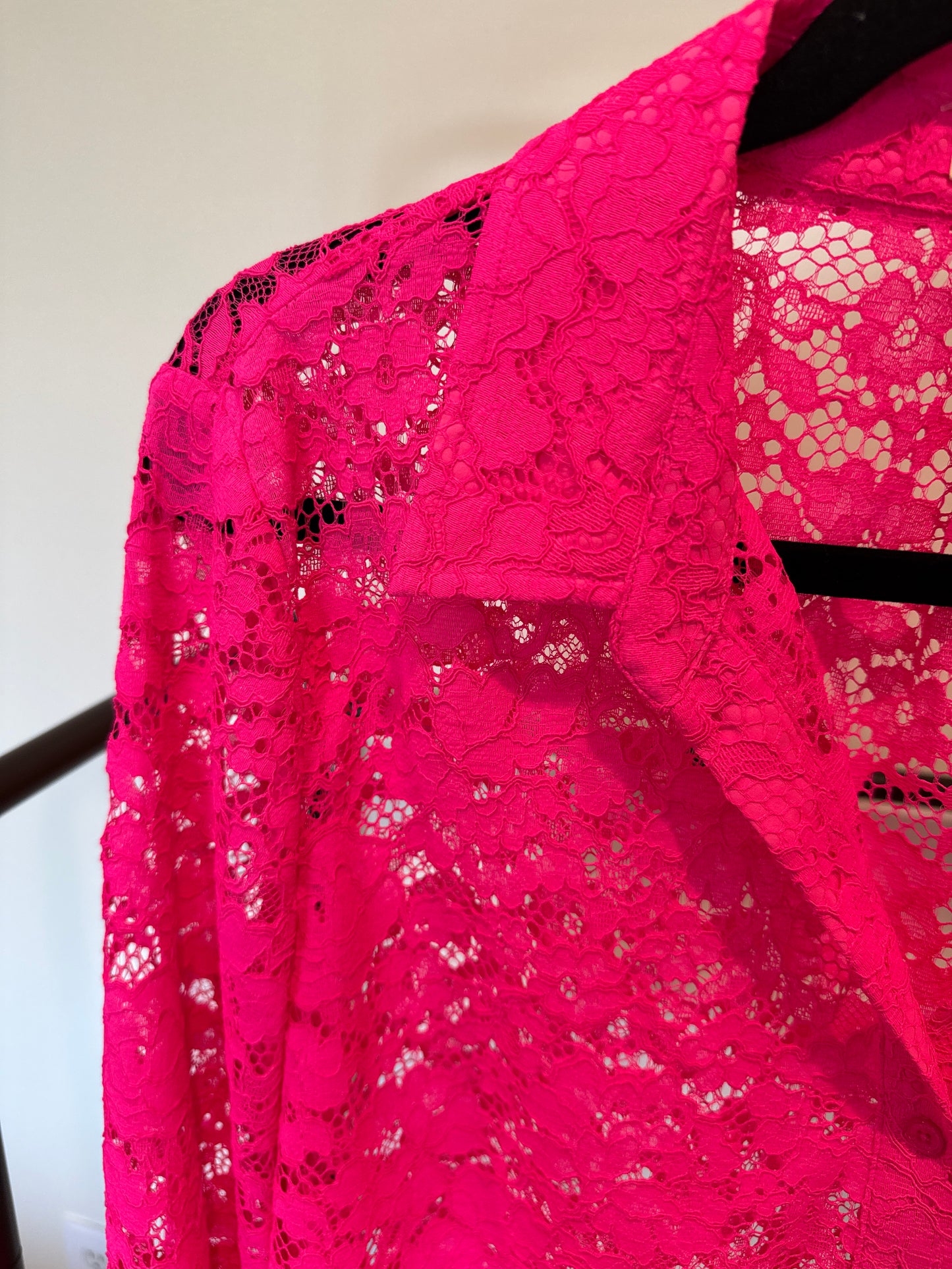 L'Agence Akemi Lace Crop Button-Up Shirt size L