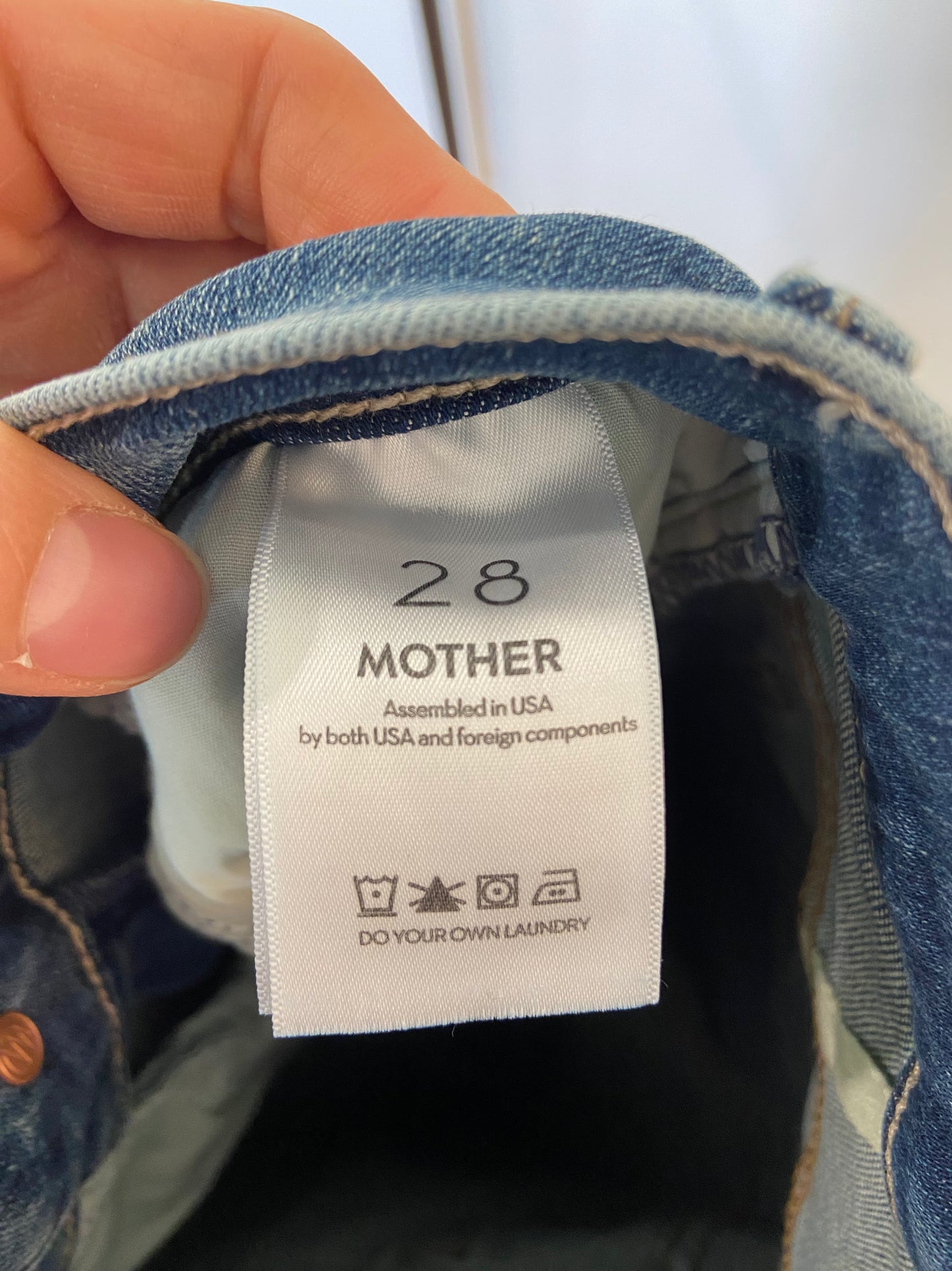 Mother The Hustler Ankle Fray Jeans size 28