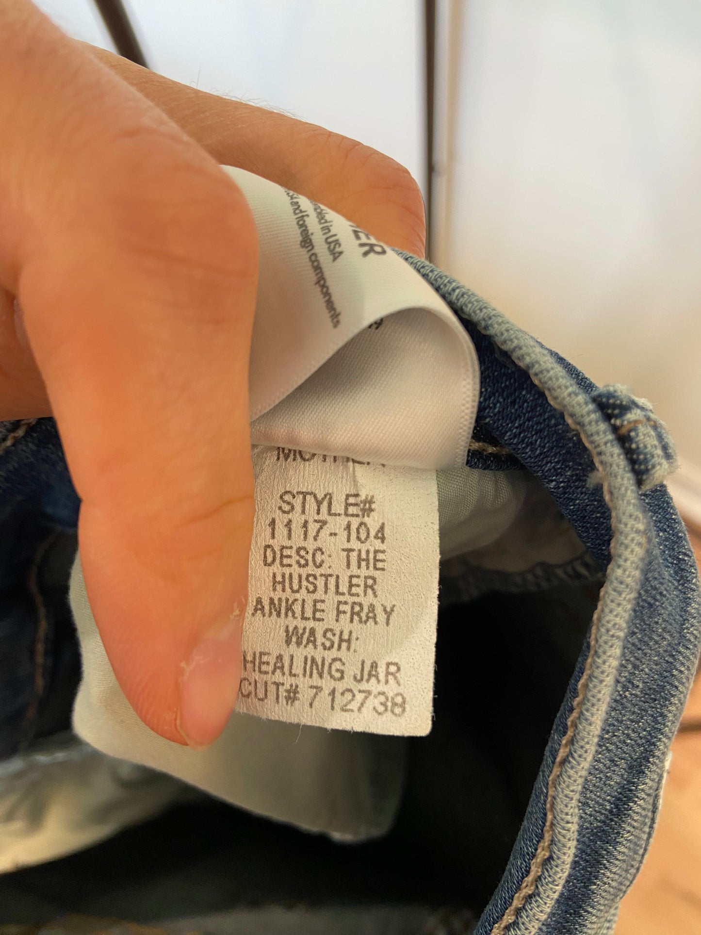 Mother The Hustler Ankle Fray Jeans size 28