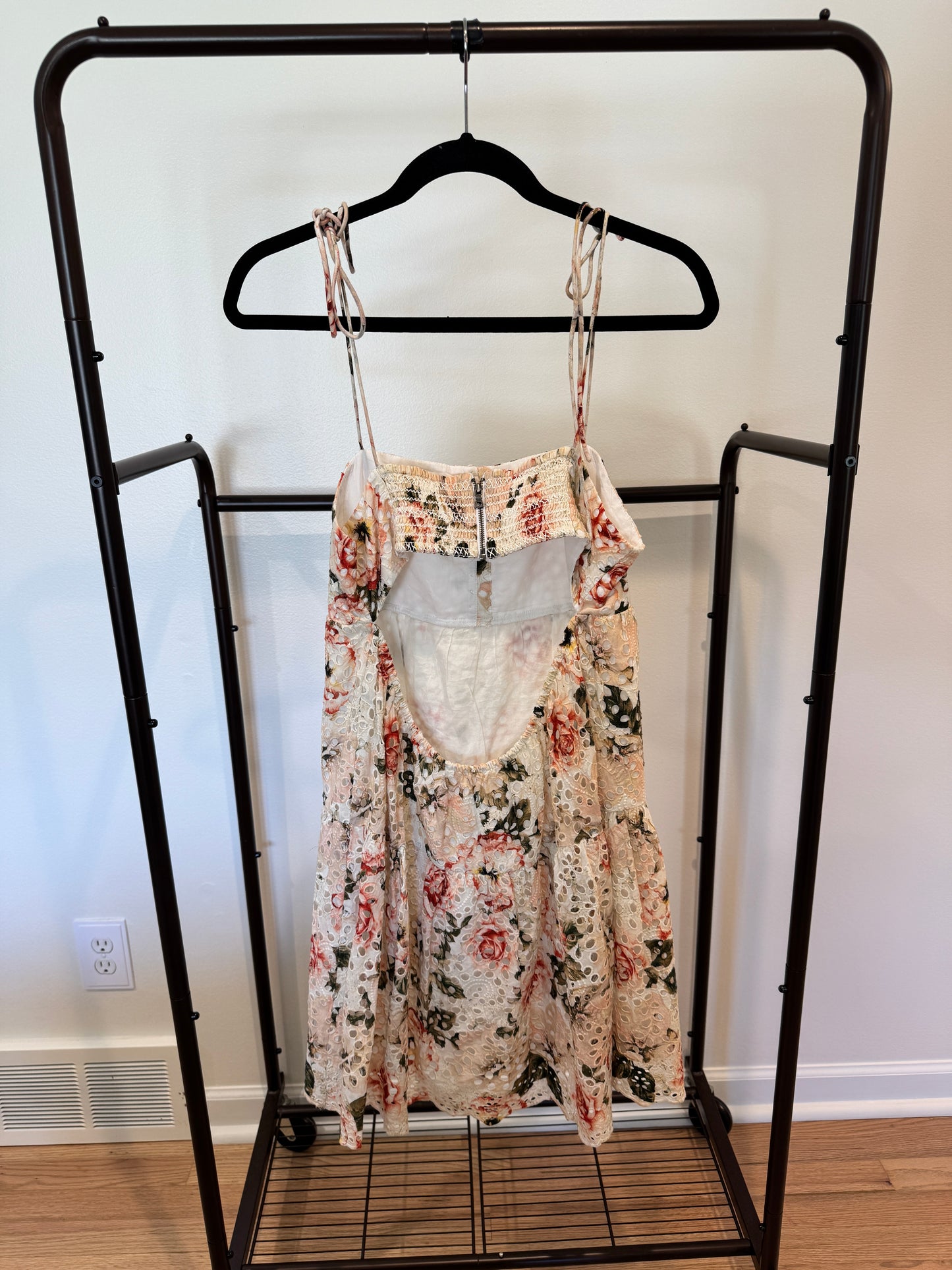 Alice and Olivia Lorelle Babydoll Eyelet Mini Dress Pastel Floral size 10