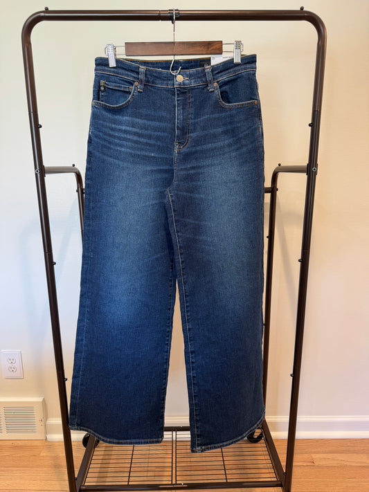 AG Saige Wide Leg Crop Jeans in Veiled Wash size 28