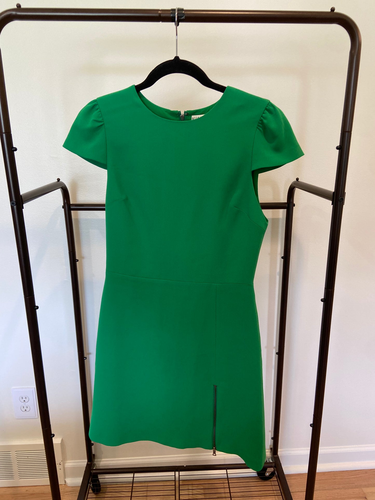 Alice + Olivia Maya Kelly Green Mini Dress with Zipper size 4