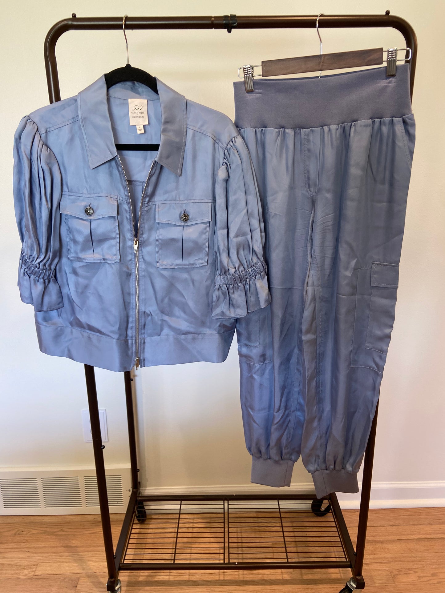 Cinq a Sept Holly Ruffle Sleeve Jacket In Indigo and Giles Cargo Joggers size M