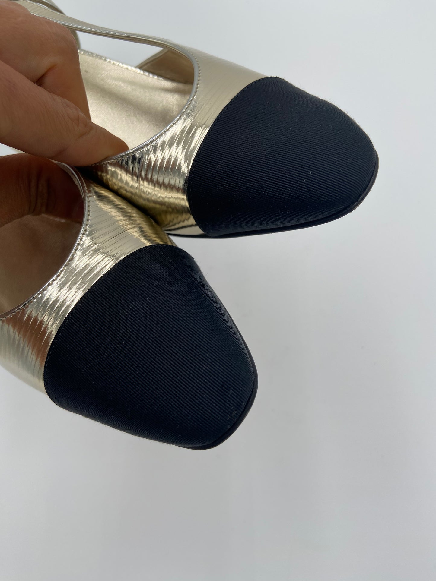 Chanel Slingbacks Heels size 35