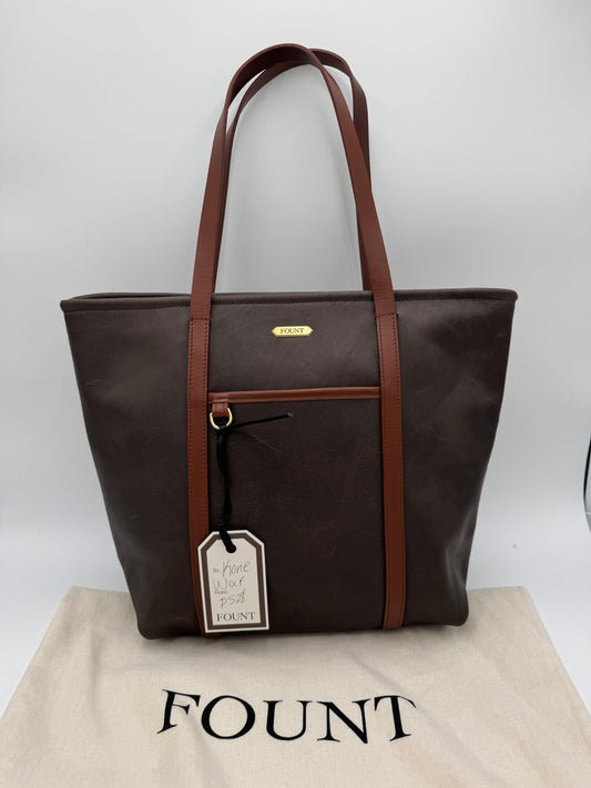Fount The Korie Tote in Wolf