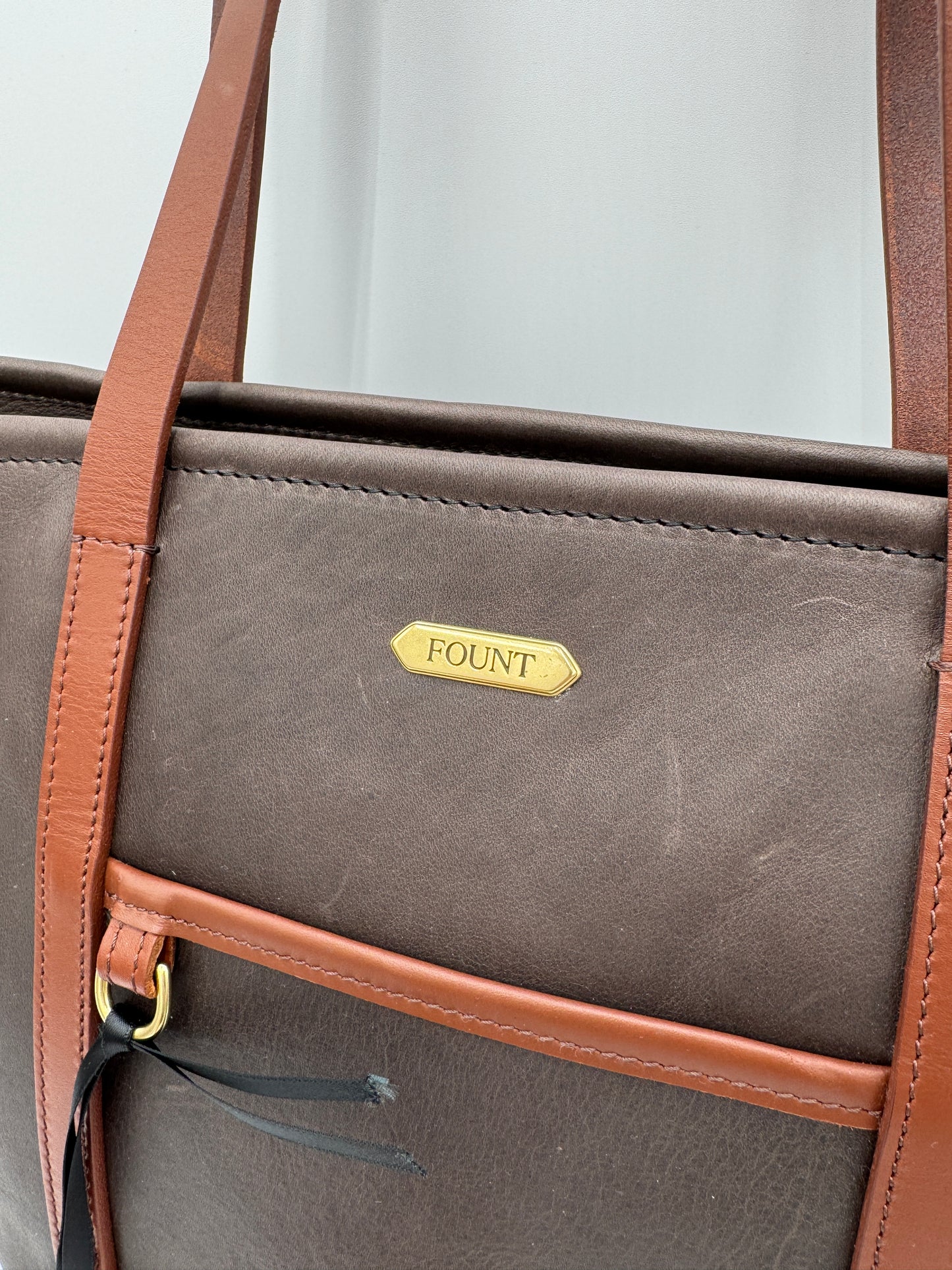 Fount The Korie Tote in Wolf