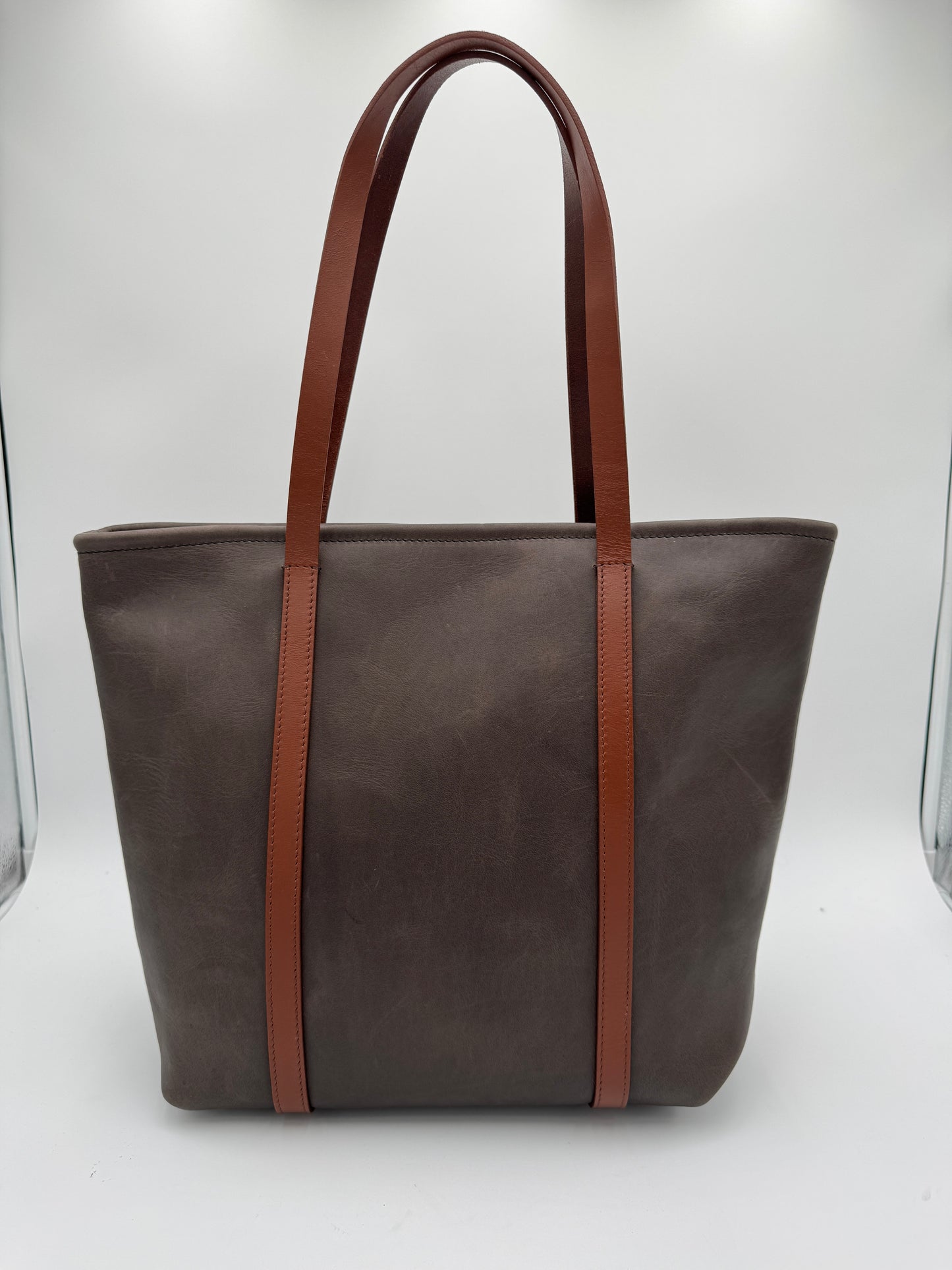 Fount The Korie Tote in Wolf