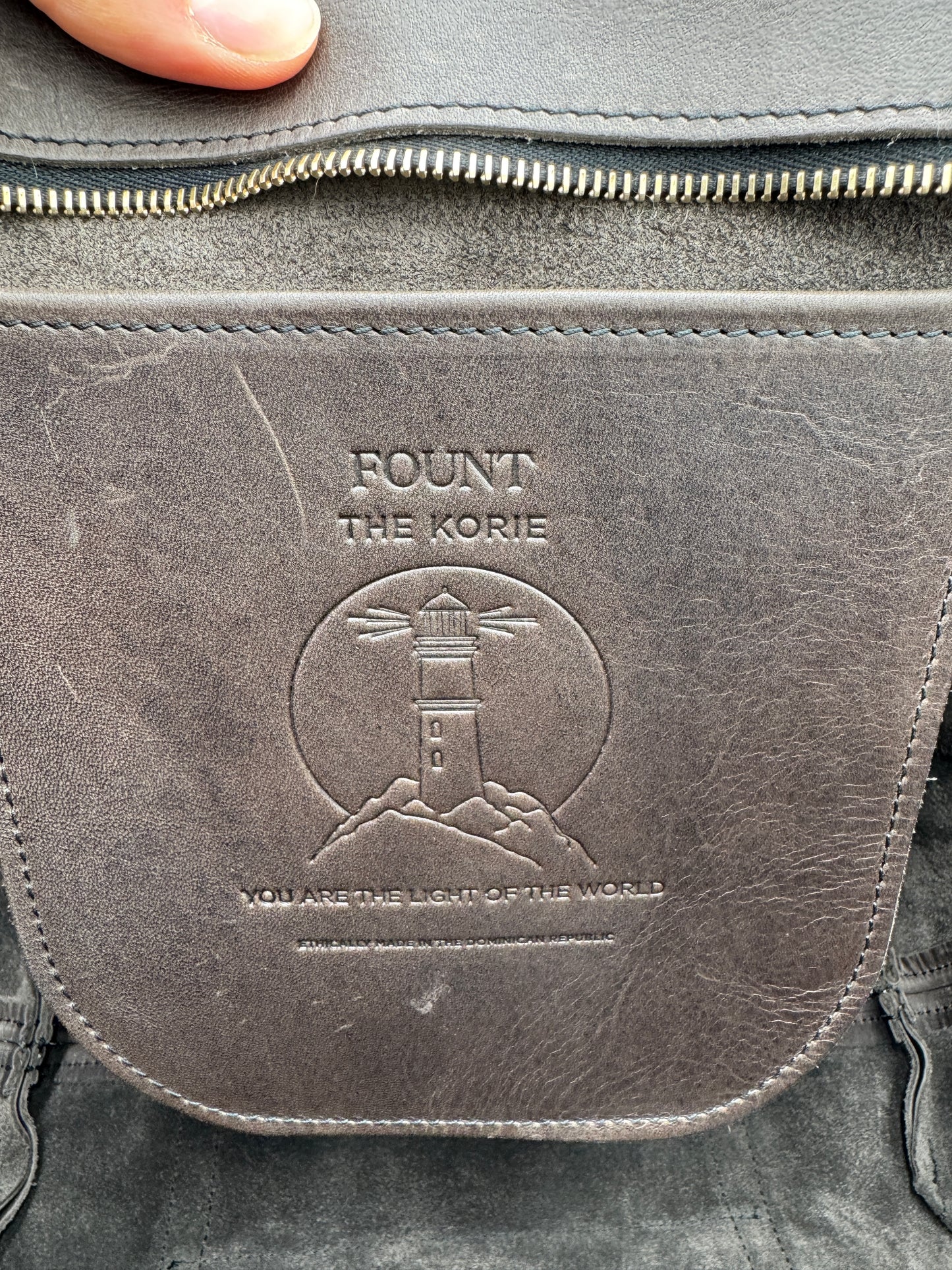 Fount The Korie Tote in Wolf
