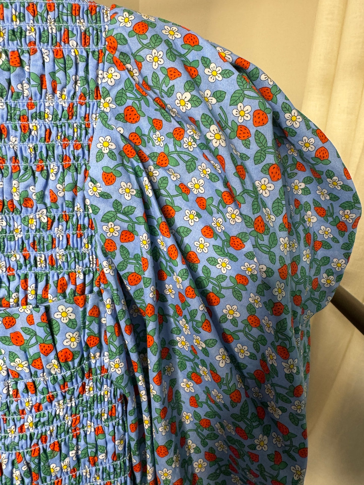 Sea New York Lilly Print Puff Sleeve Smocked Top size XS