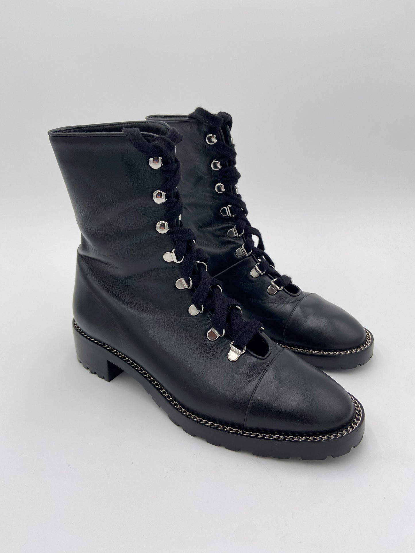 Stuart Weitzman Kolbie Lace Up Bootie Black Leather Combat Boots size 8