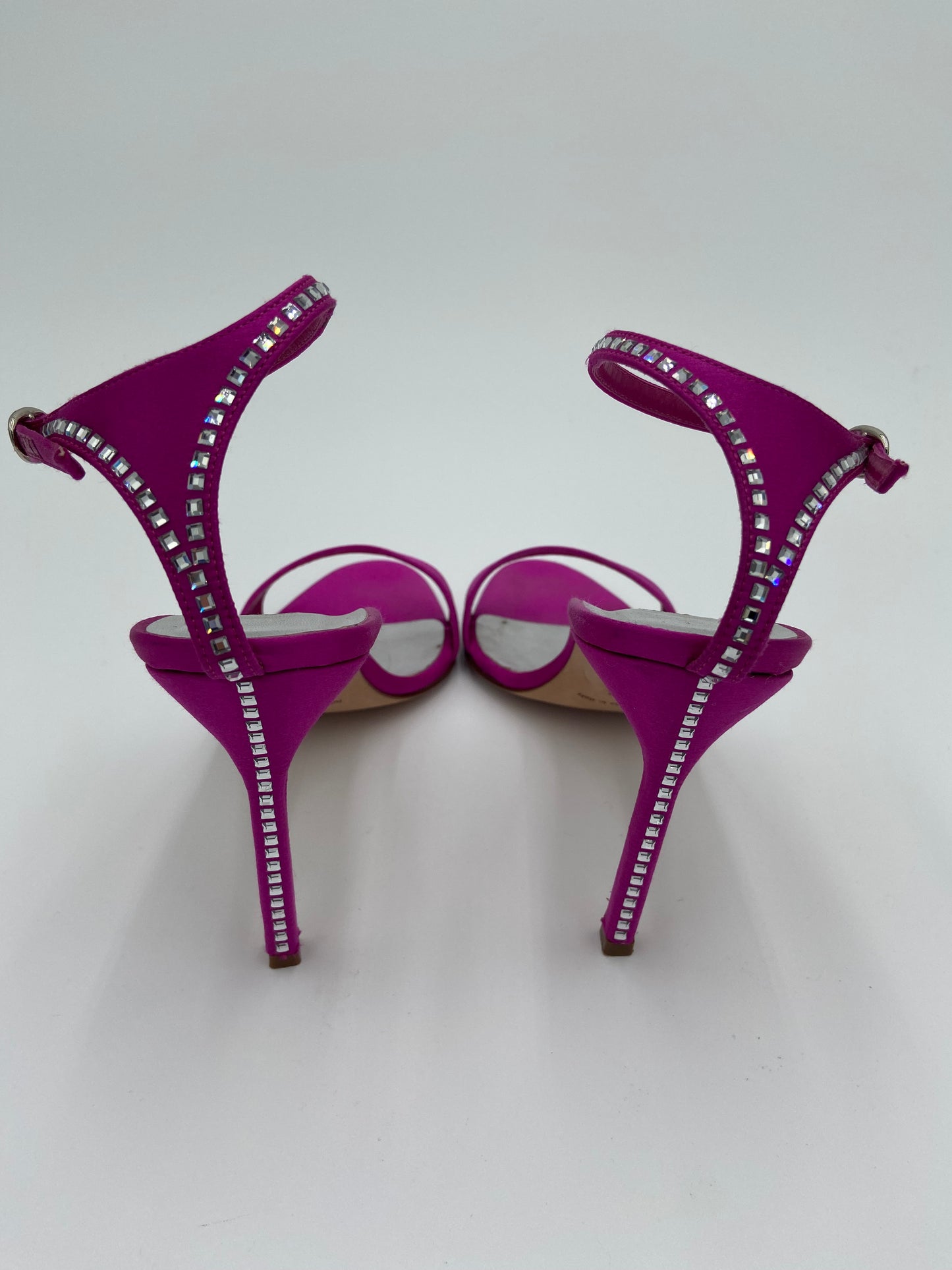 Manolo Blahnik Crinastra 105 Sandals size 37.5