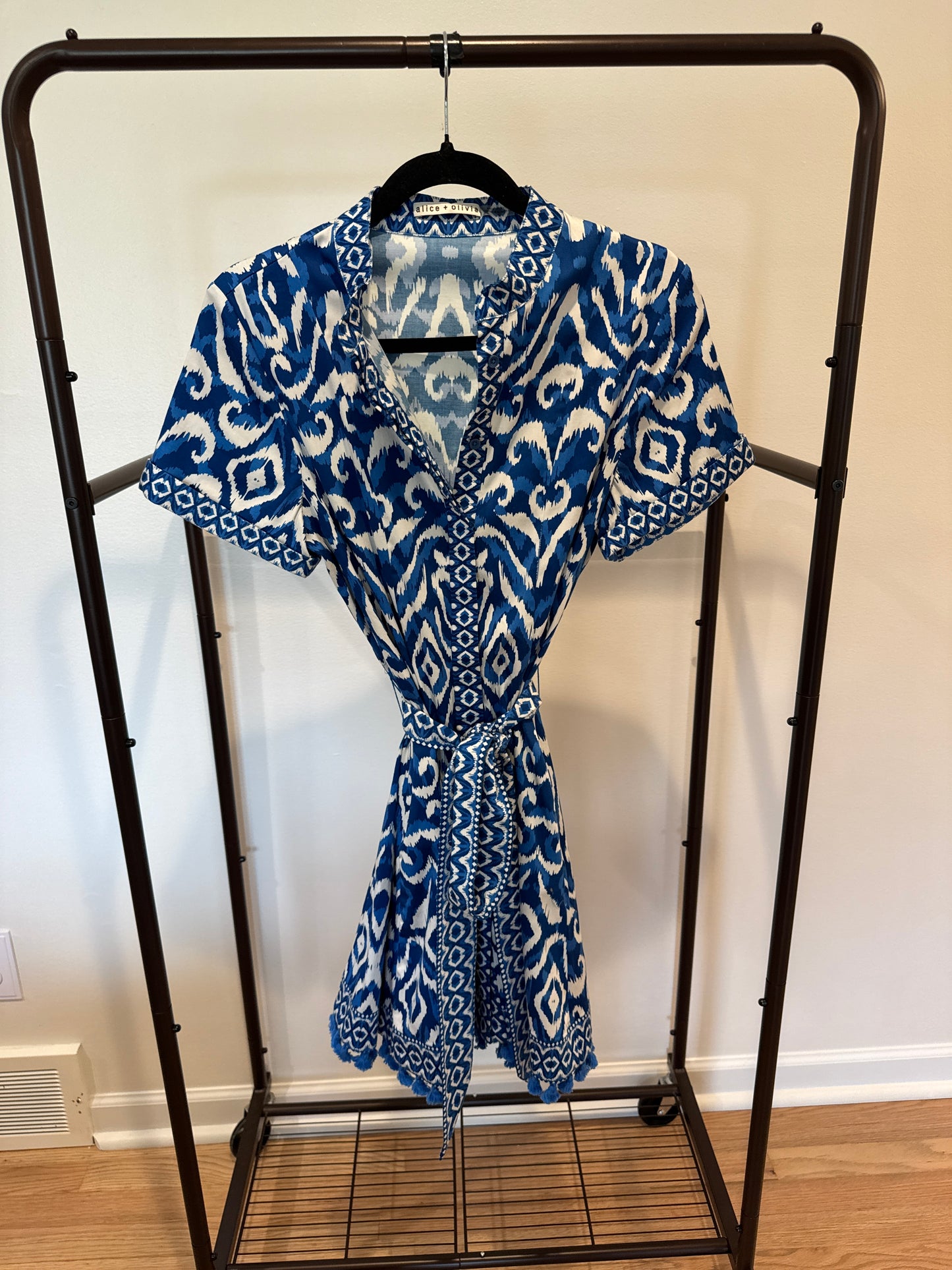 Alice and Olivia Lucy Mini Shirt Dress in Artisan Ikat French Blue size 4