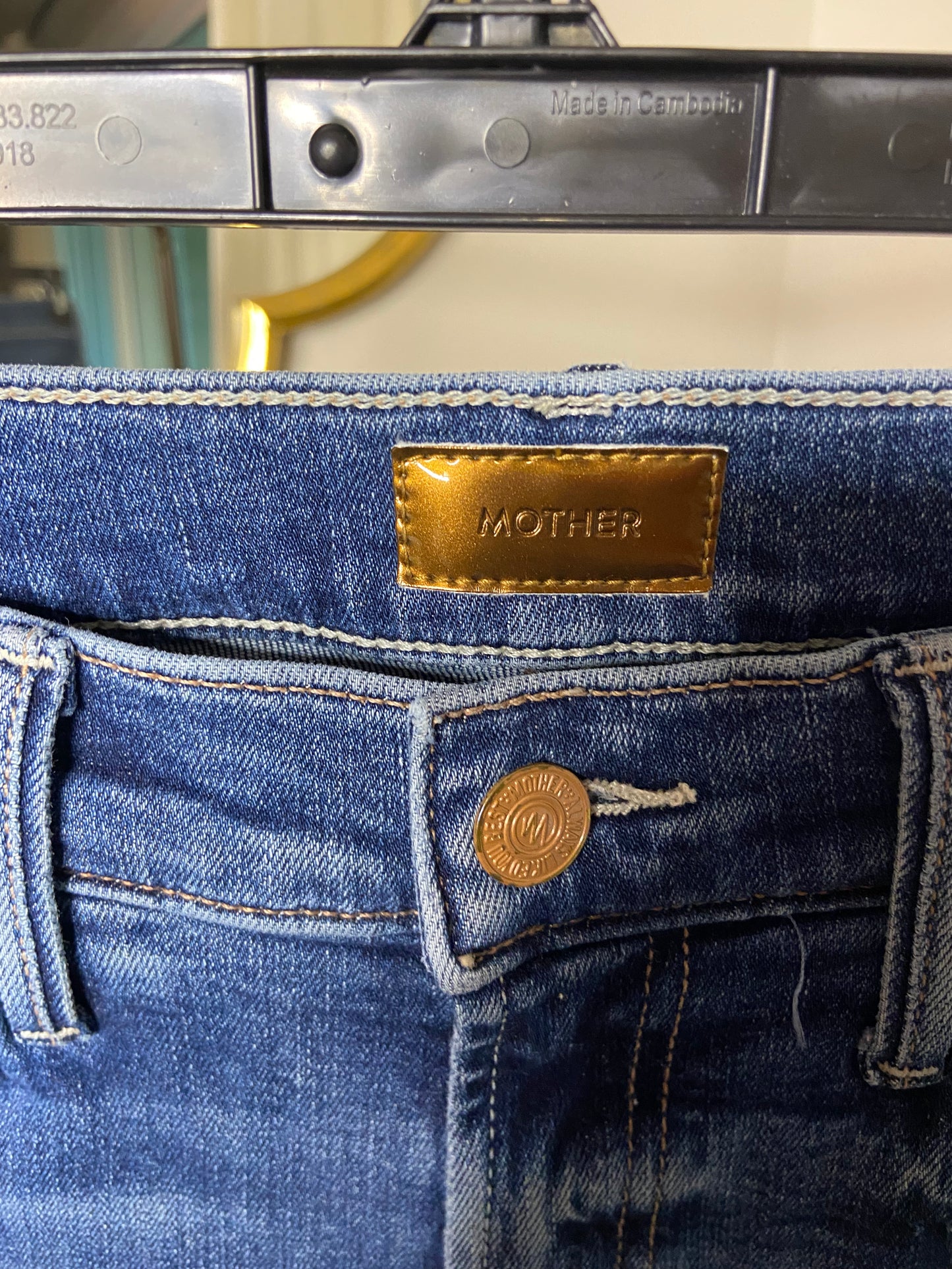 Mother The Insider Crop Step Chew Jeans size 25