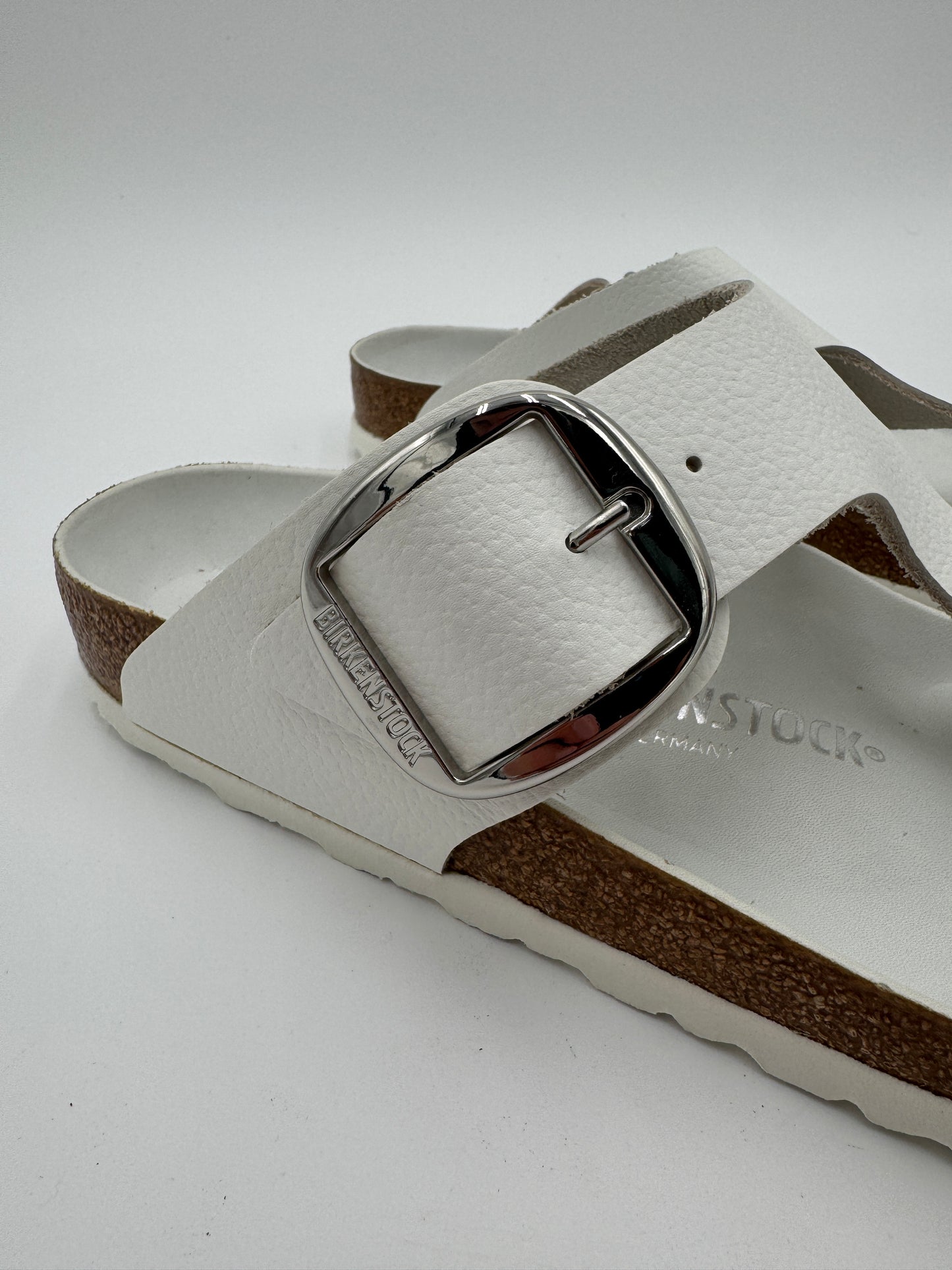 Birkenstock White Gizeh Big Buckle Sandals size 42 US 10