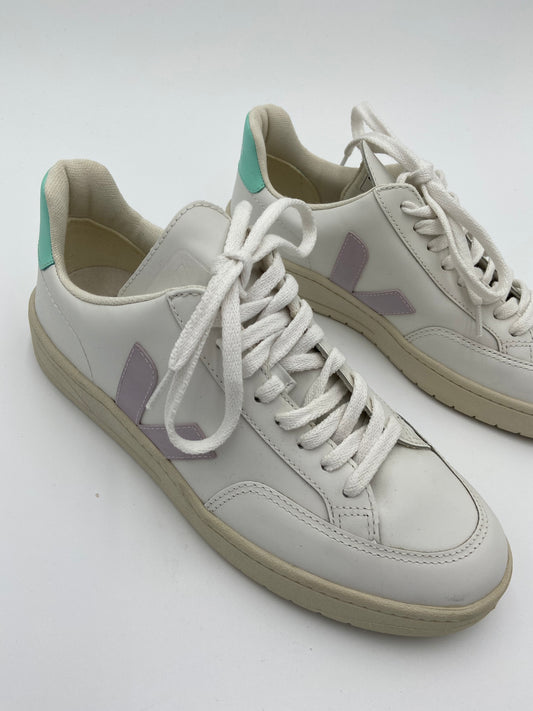 Veja V12 Sneakers size 40