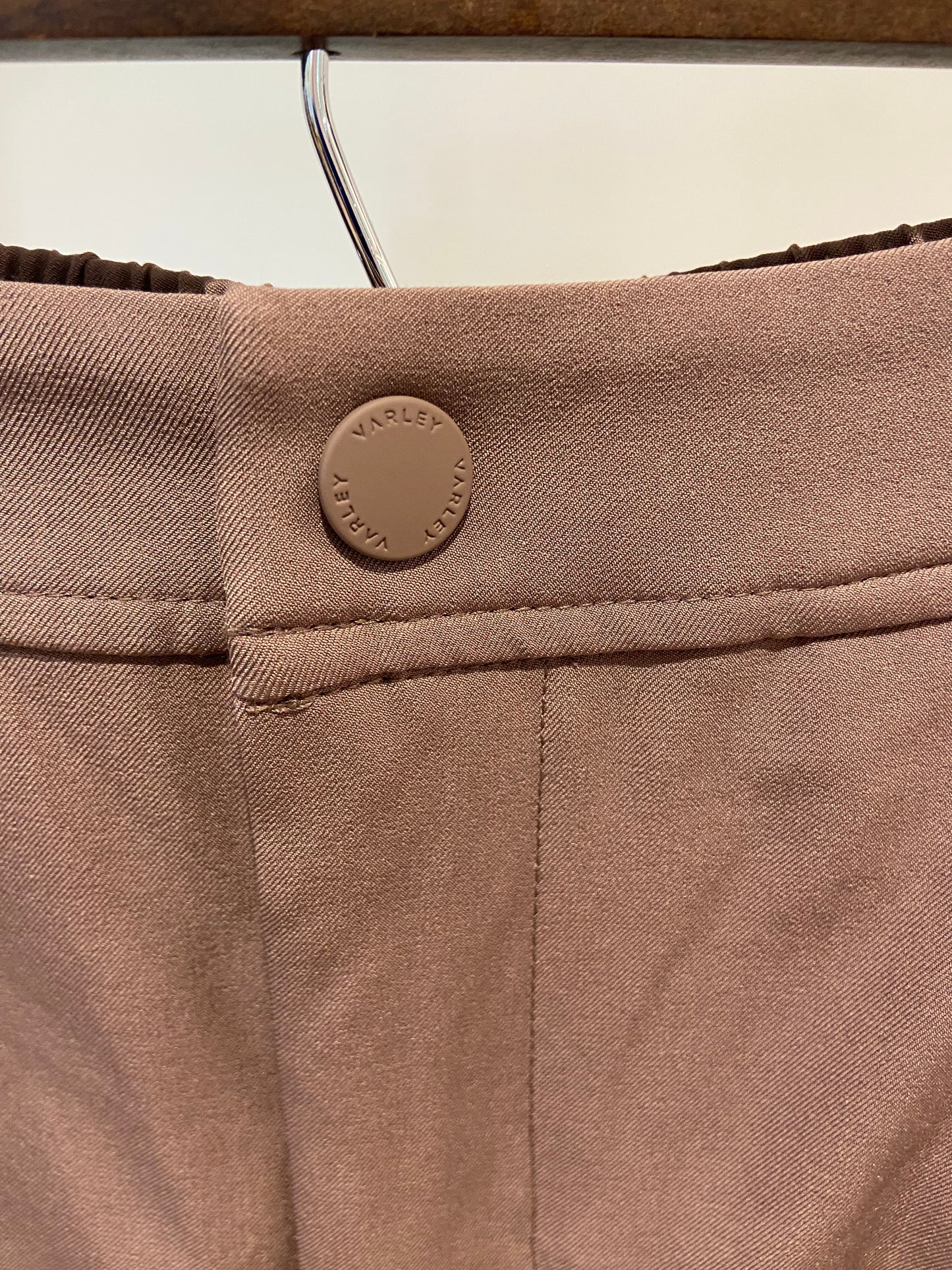 Varley XXS Mariya Easy Pleat Short 4.5" Deep Taupe size XS