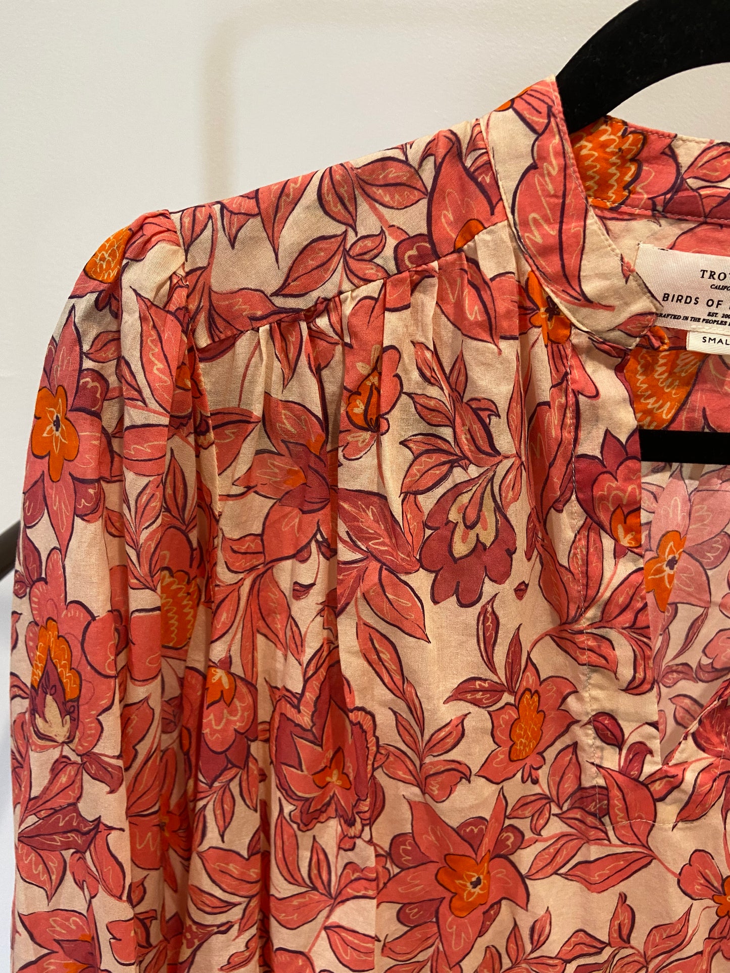 Trovata Bailey Blouse Tea Rose size Small