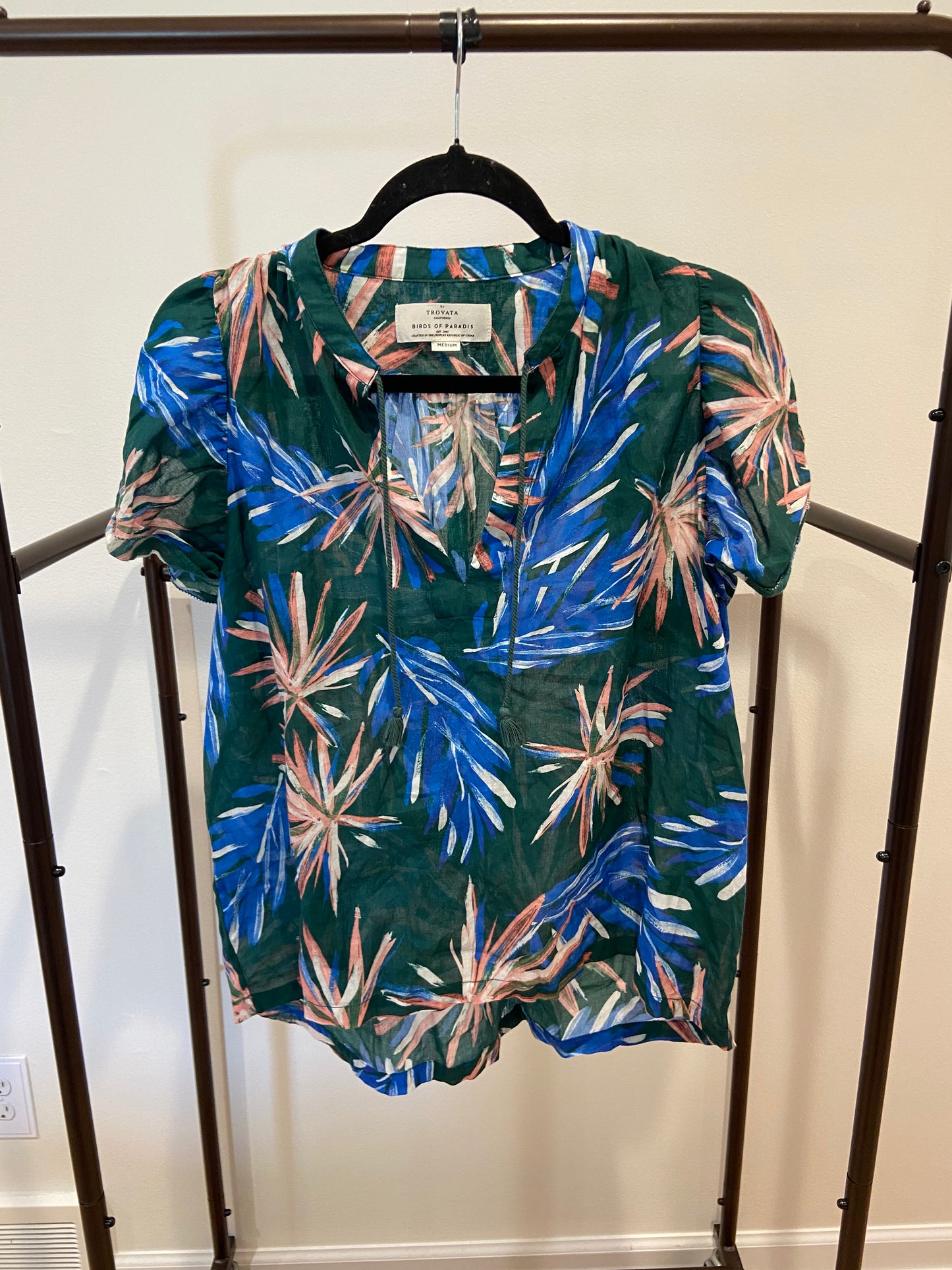 Trovata Brett Short Sleeve Bohemian Blouse size Medium