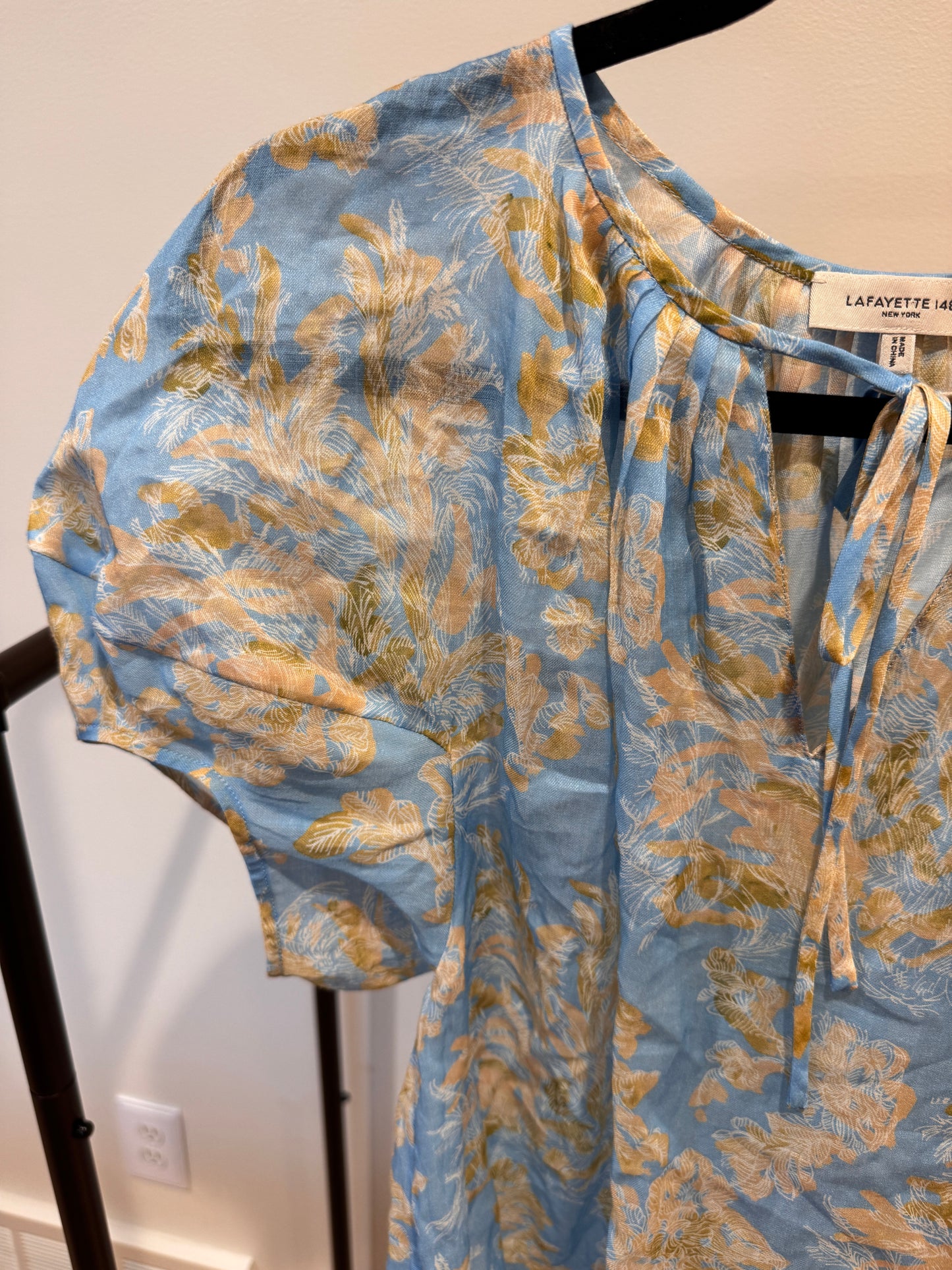 Lafayette 148 Floral Print Tie Neck Top size XS
