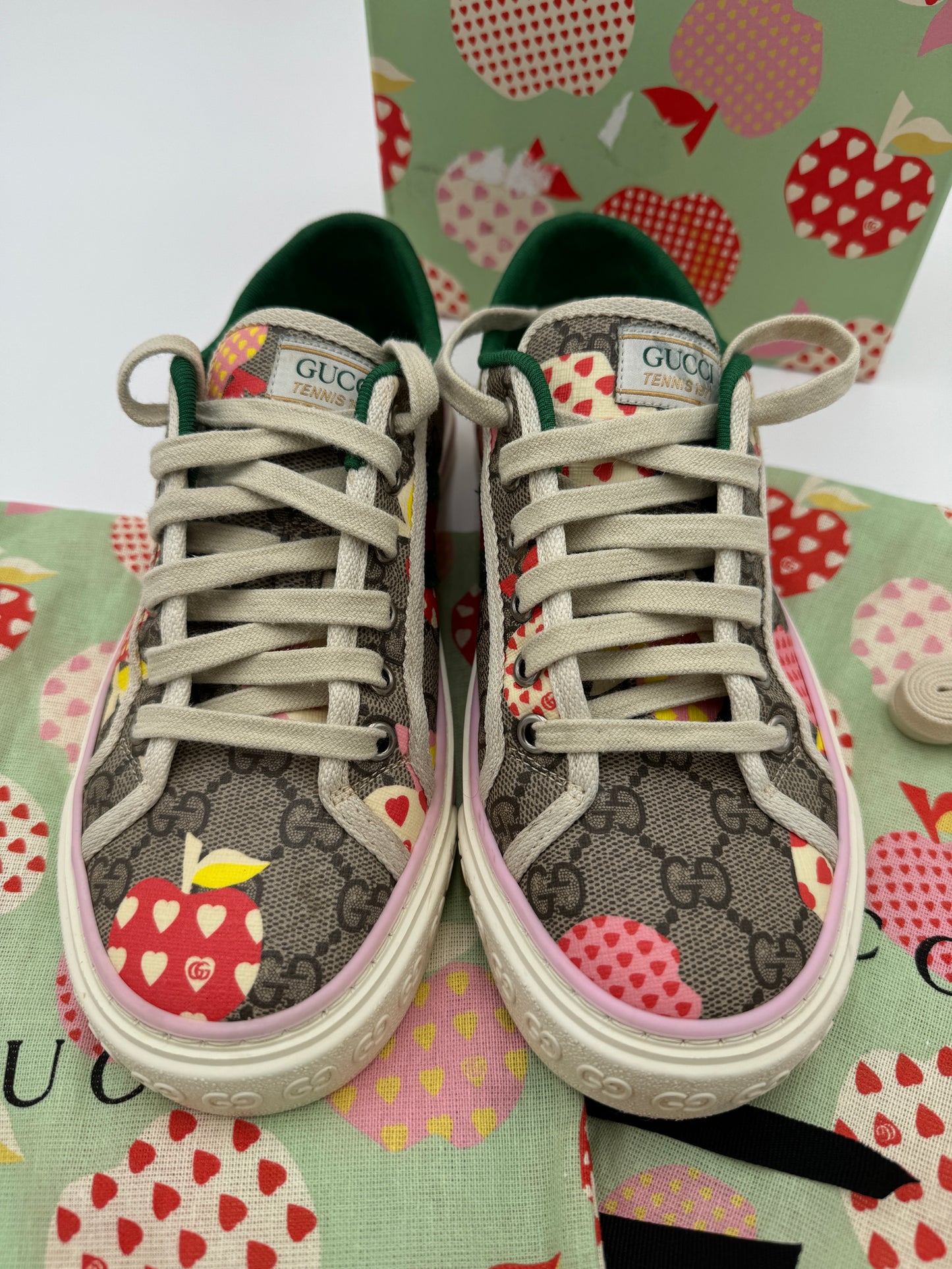 GUCCI Les Pommes Tennis 1977 GG Sneakers size 37