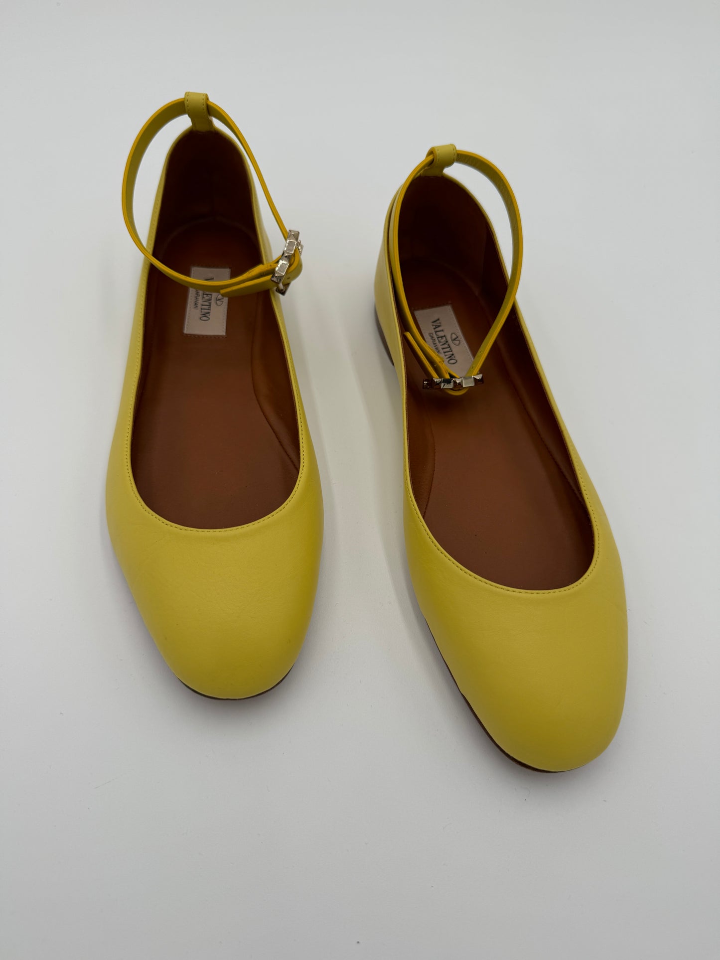 VALENTINO Rockstud Leather Ballerina Flats size 38.5