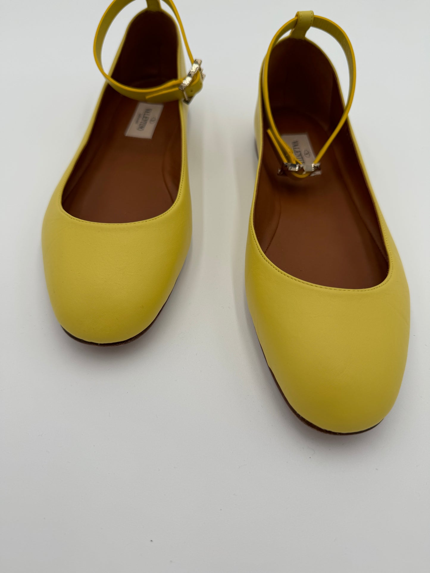 VALENTINO Rockstud Leather Ballerina Flats size 38.5