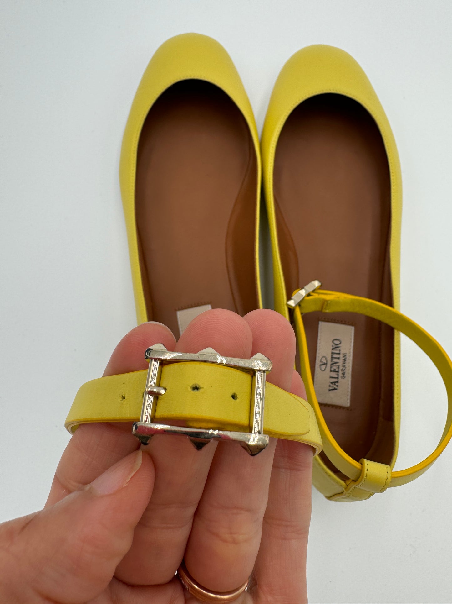 VALENTINO Rockstud Leather Ballerina Flats size 38.5