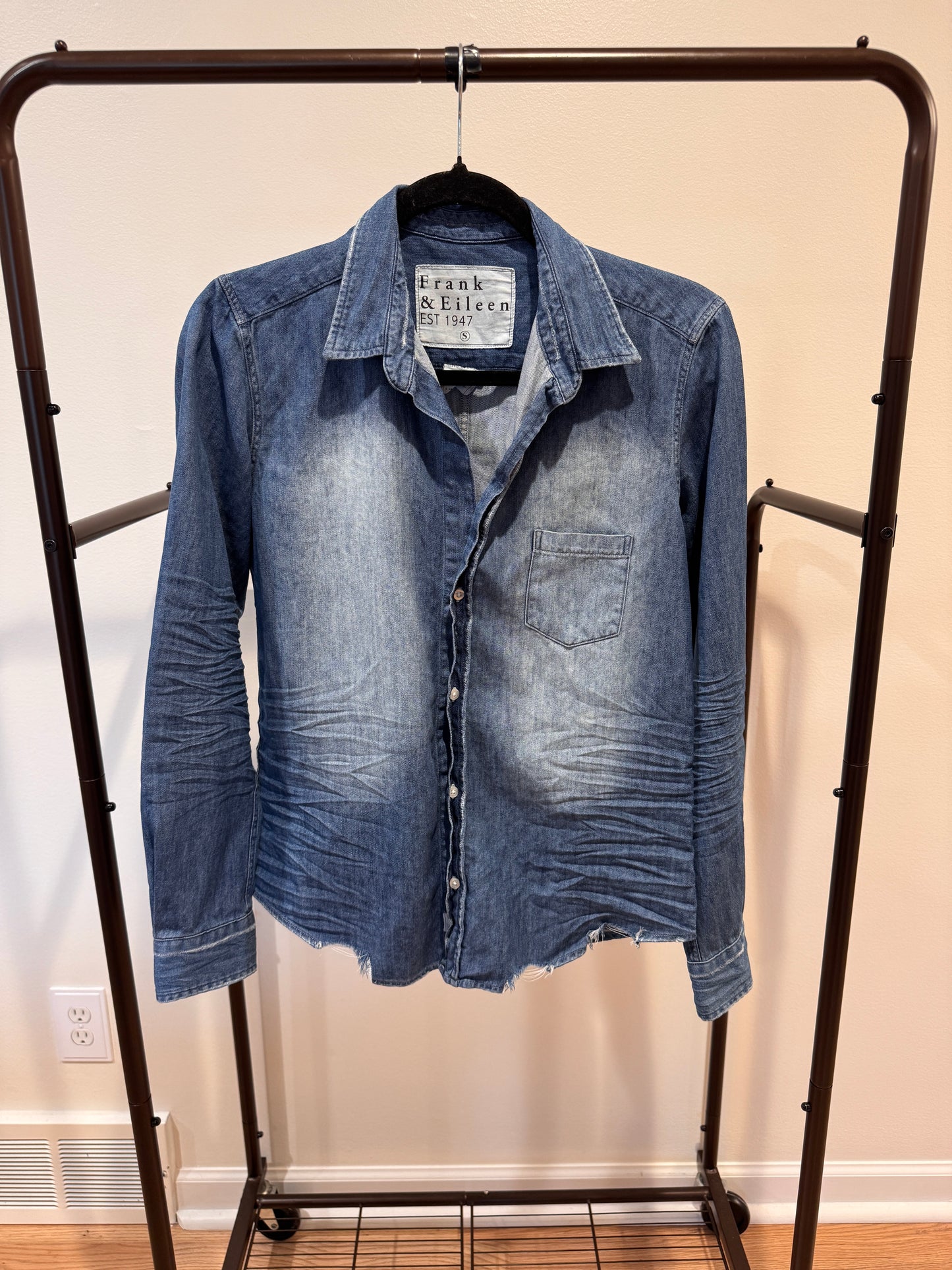 Frank and Eileen Barry Distressed Vintage Wash size S