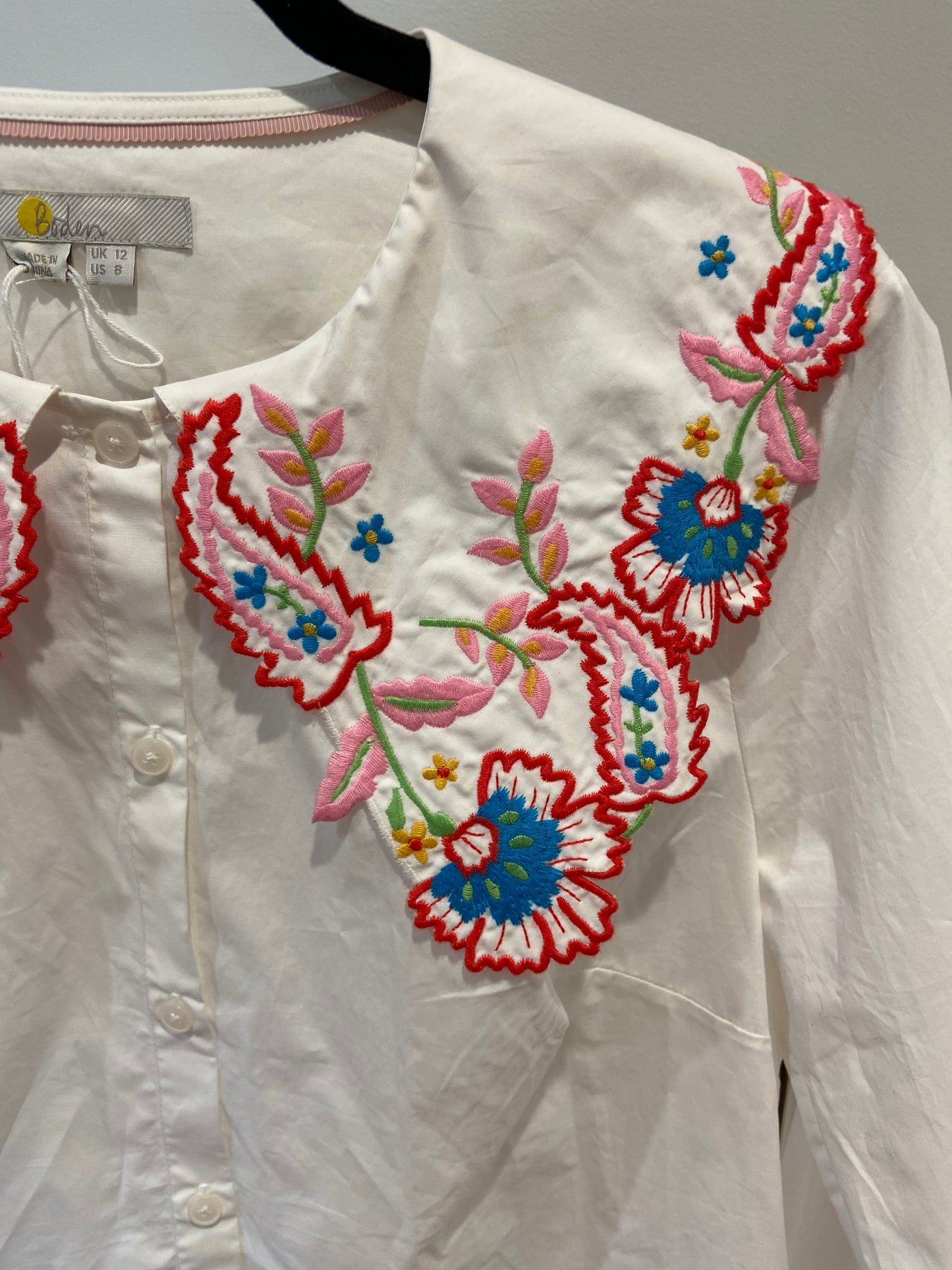 Boden Antonia Embroidered Shirt size 8