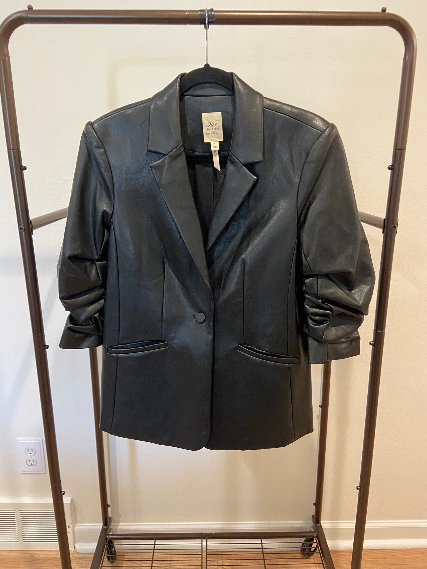 Cinq a Sept Kylie Faux Leather Blazer Black size 4