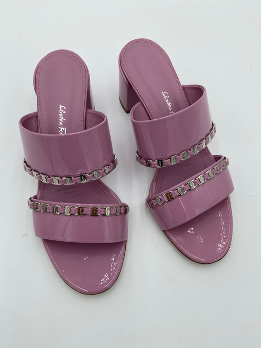 Salvatore Ferragamo Vara Chain Sandals size
