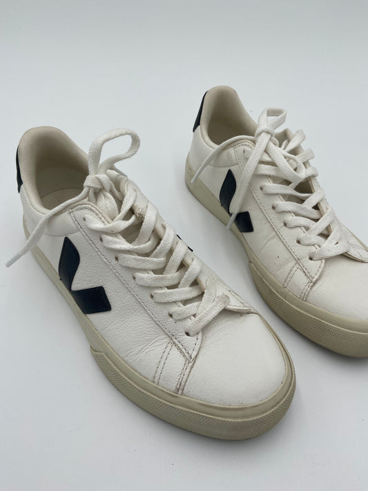 Veja Campo Sneakers size 7 (38)